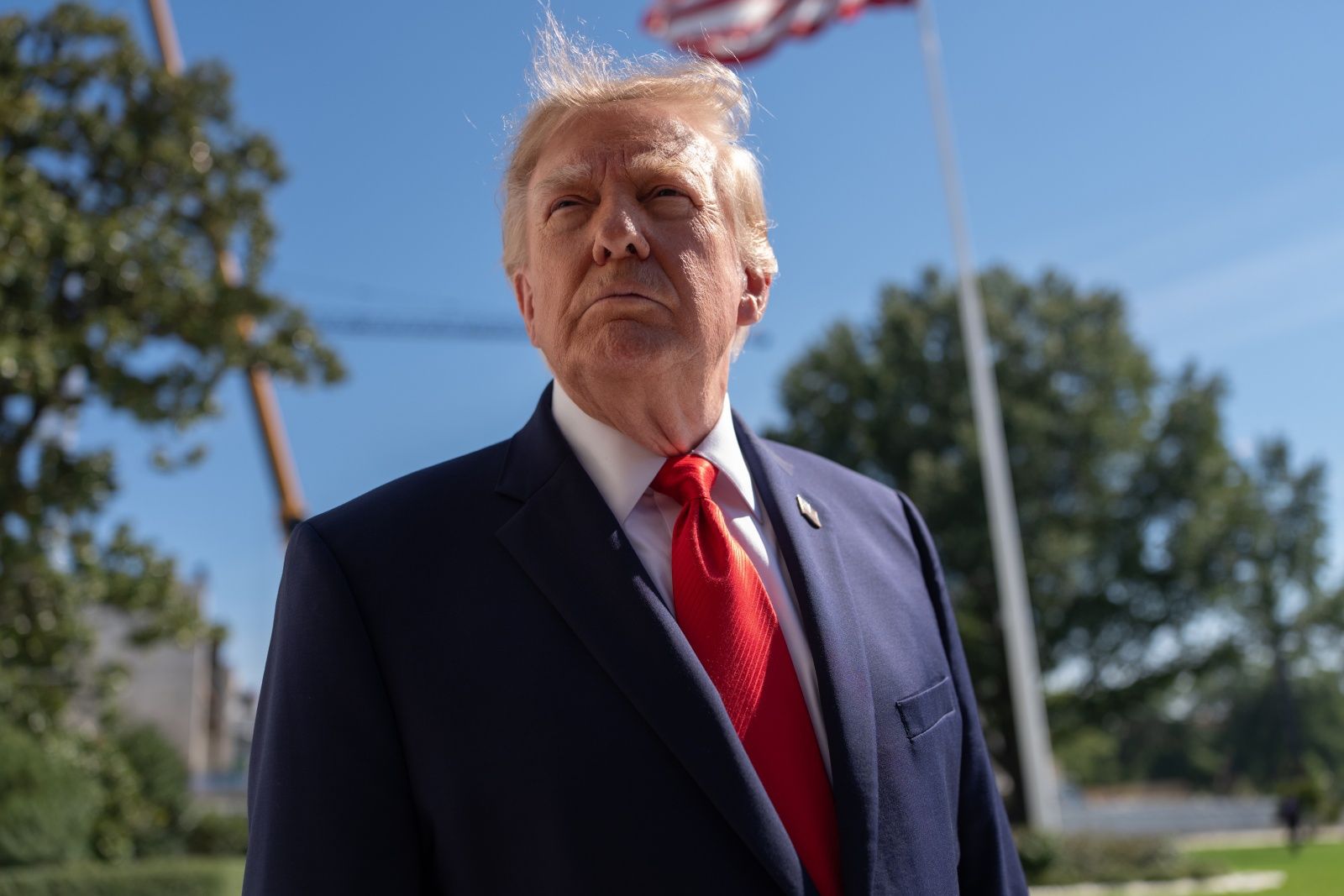 "Może podjąłem". Trump znów kluczy ws. Polski