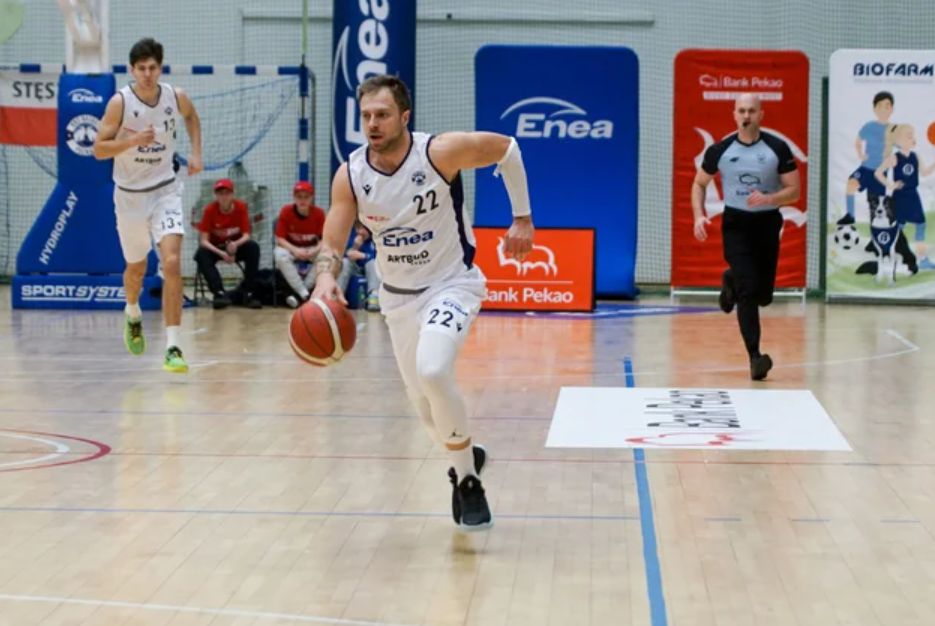 Enea przedłużyła sponsoring dwóch klubów koszykarskich z Poznania