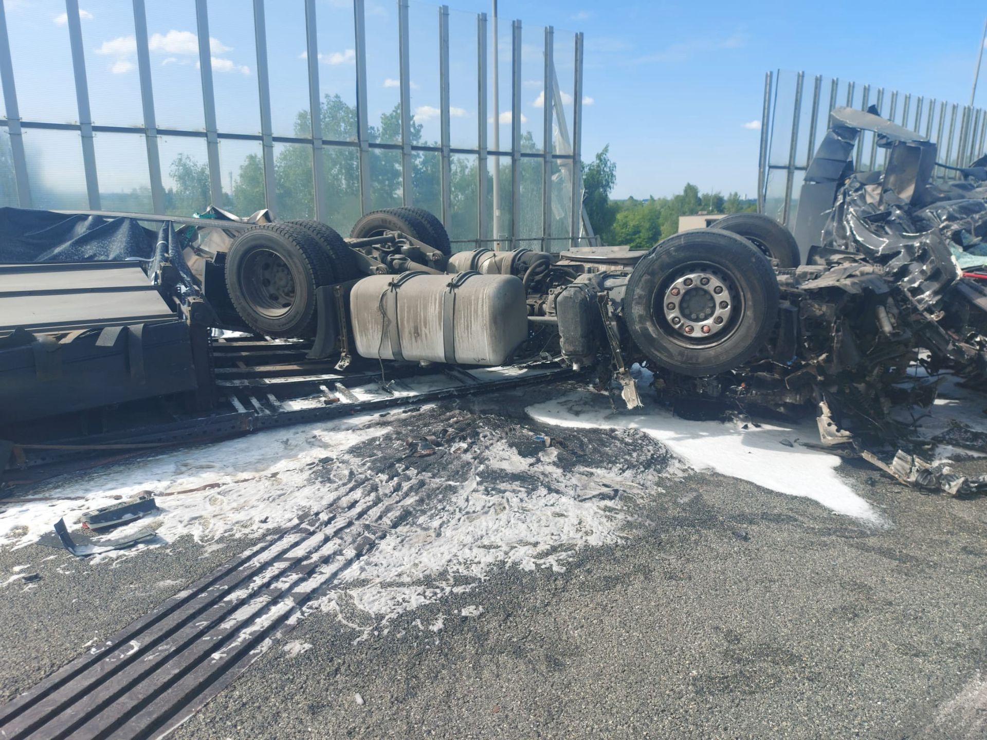 Tragiczny wypadek na A4. Nie żyje kierowca ciężarówki