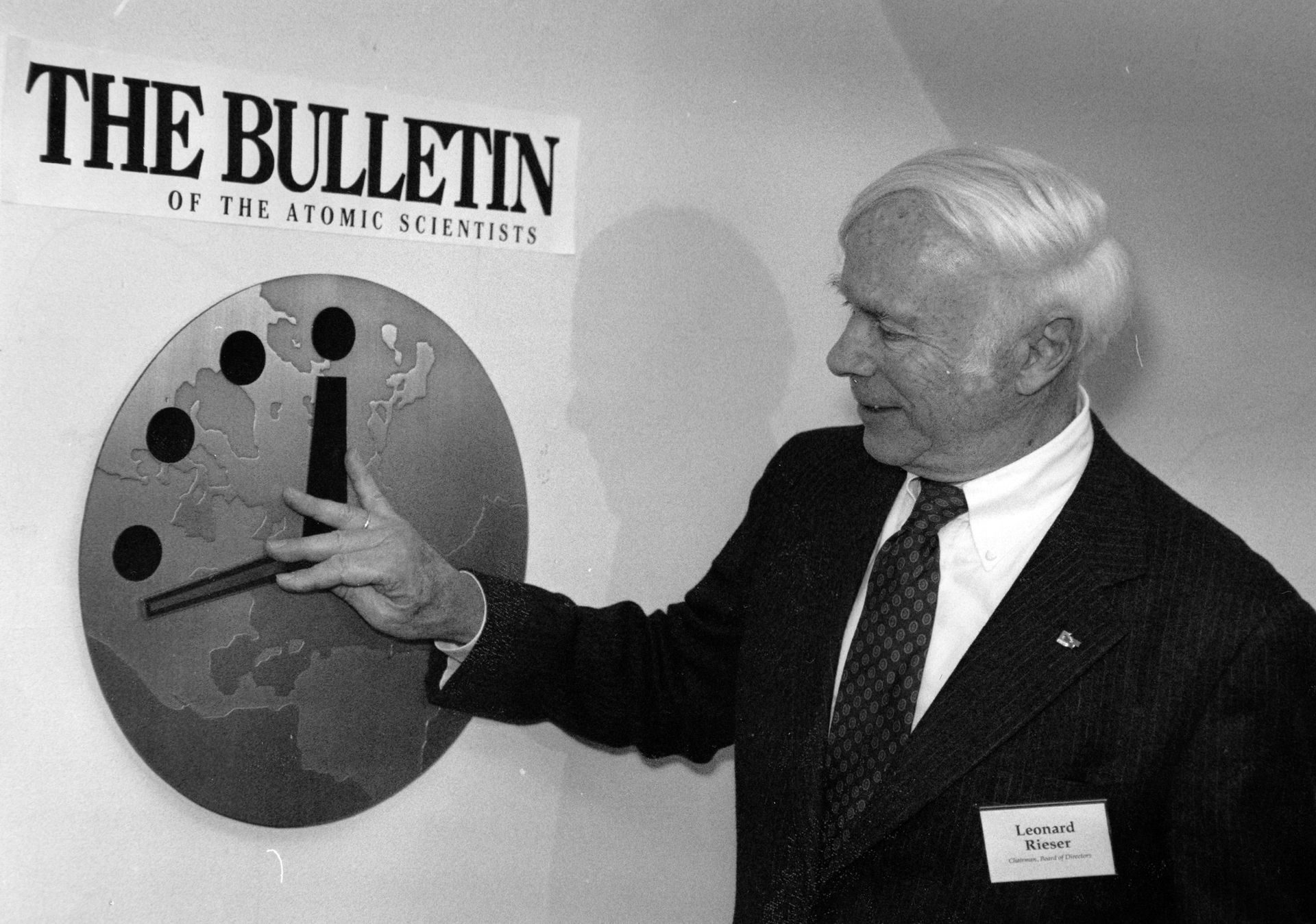 Zegar Zagłady przyspieszył. "Najbliżej katastrofy w historii"