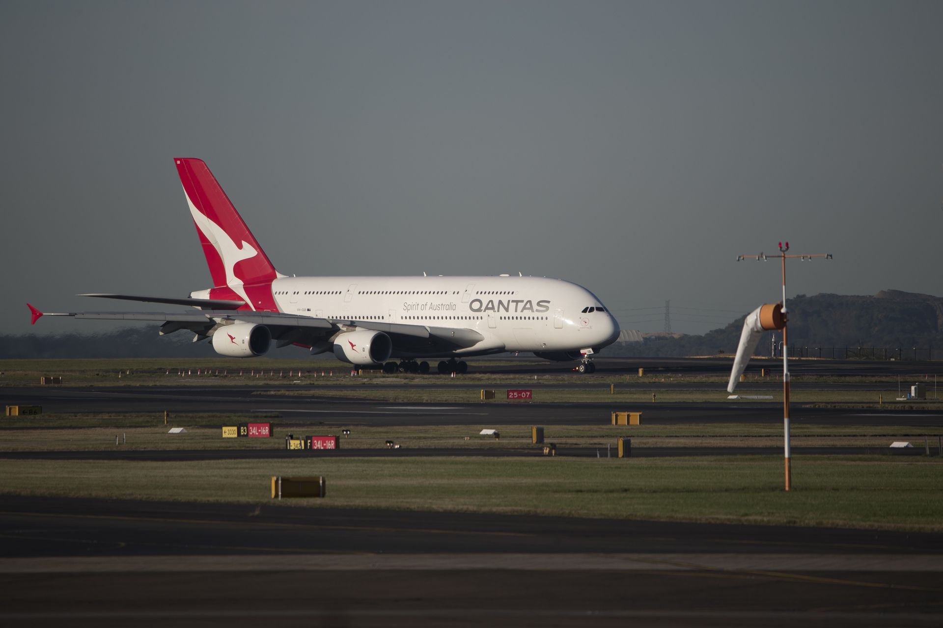 Qantas przywrócił Airbusa A380 po sześciu latach. Doszło do awarii