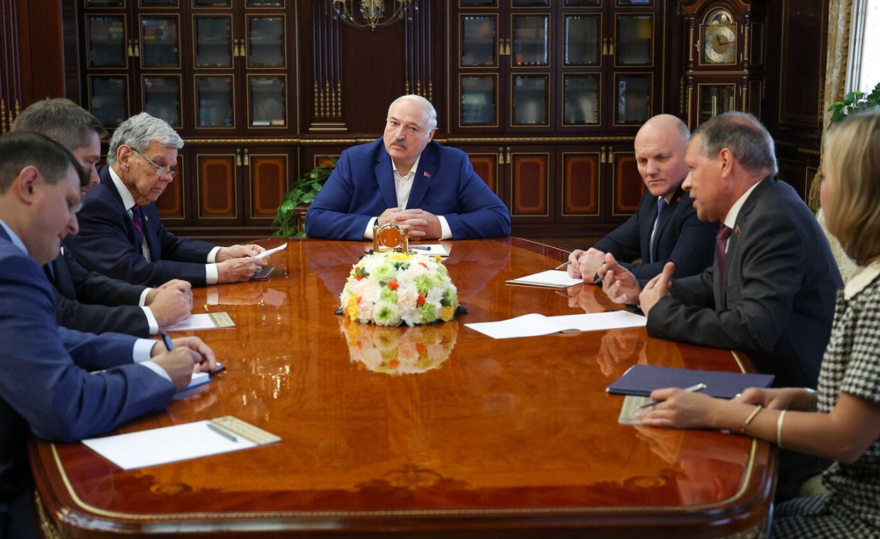 Reżim Łukaszenki uwolnił dwóch Polaków. Są już w Wilnie