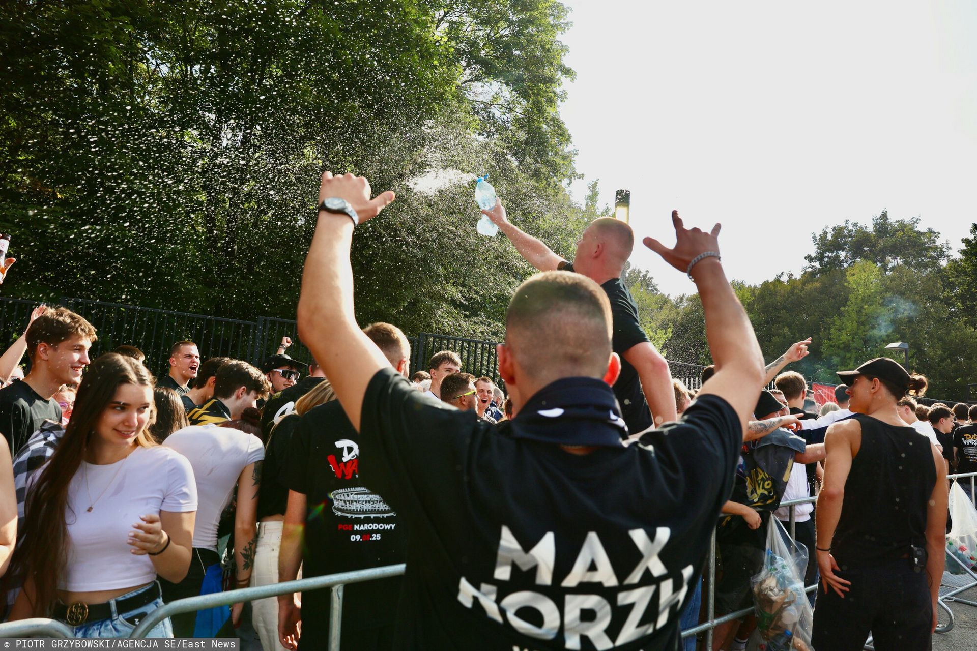 Muszą opuścić Polskę. Ciąg dalszy skandalu na koncercie białoruskiego rapera