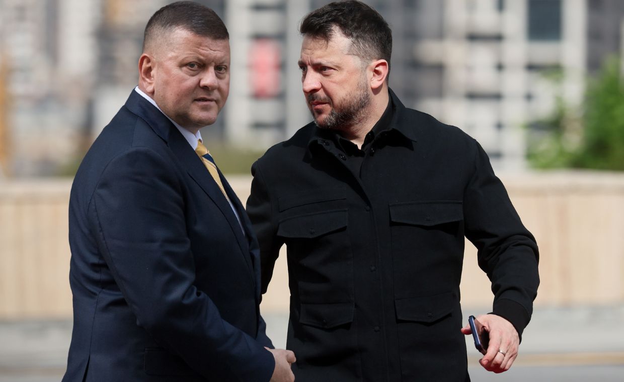 Zełenski i Załużny łeb w łeb. Nowy sondaż prezydencki na Ukrainie