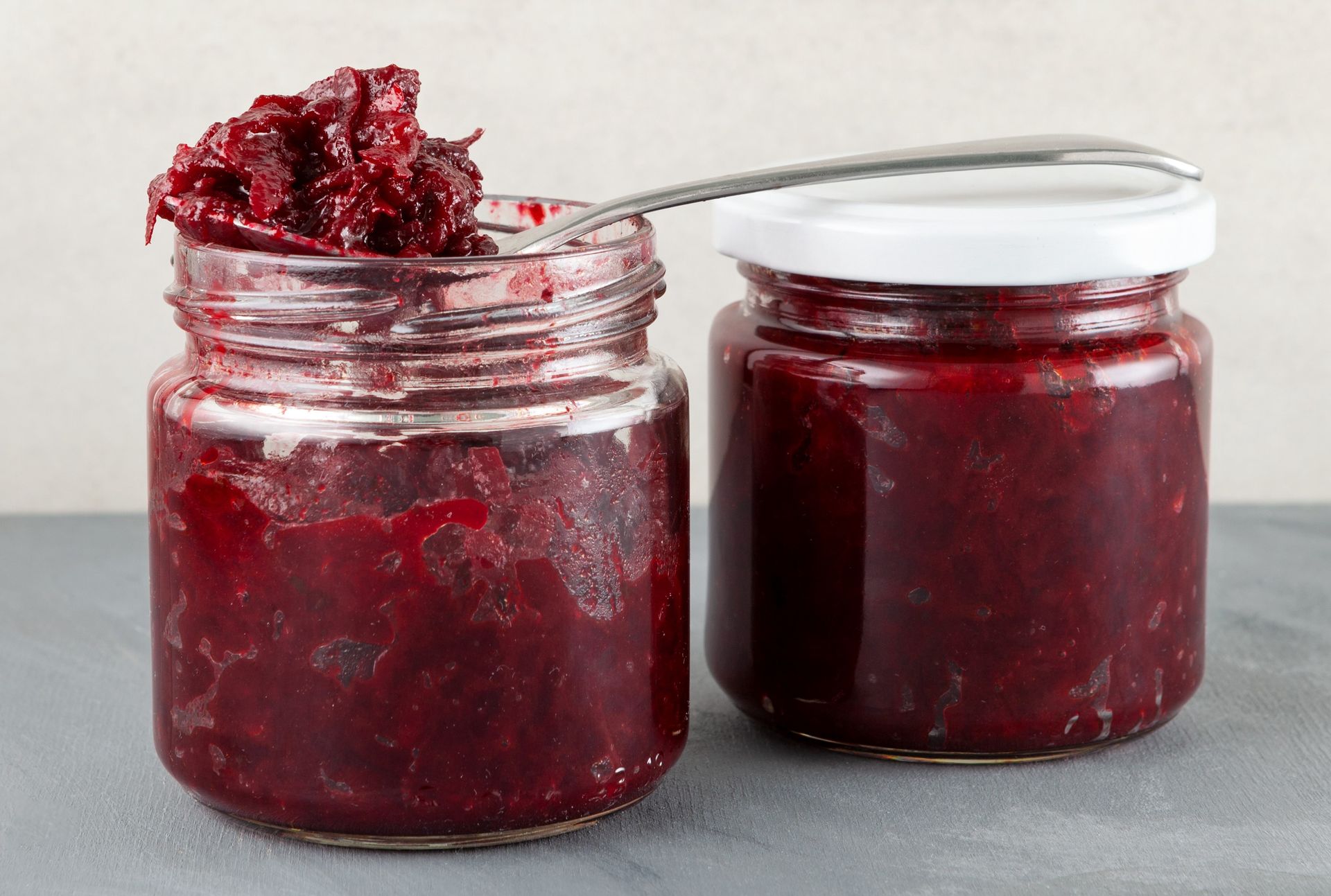 Najlepsze tarte buraczki na zimę. Zrób ze mną zapas do słoików bez dodatku octu