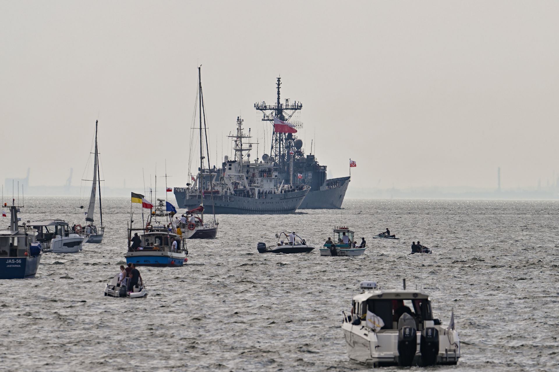 Nie tylko Warszawa. Imponujące widowisko na Helu