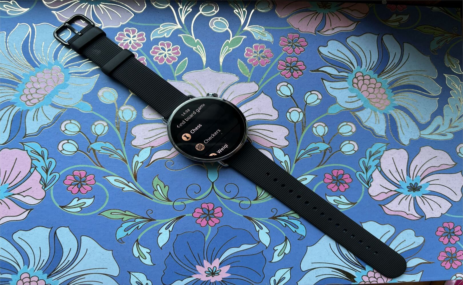 Xiaomi Watch S4 41 mm. Elegancja i podstawy zdrowia