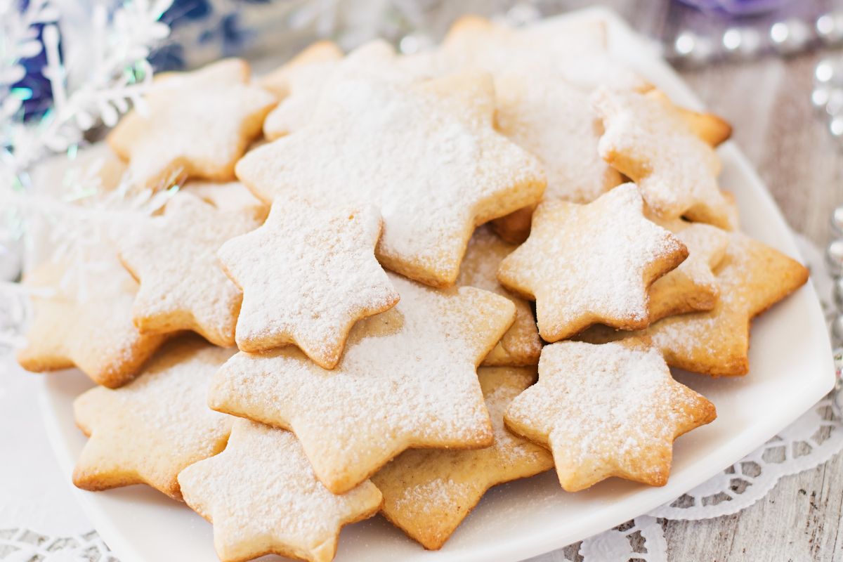 Tylko trzy składniki, chwila pracy. Góra ciasteczek to mój pewniak na święta