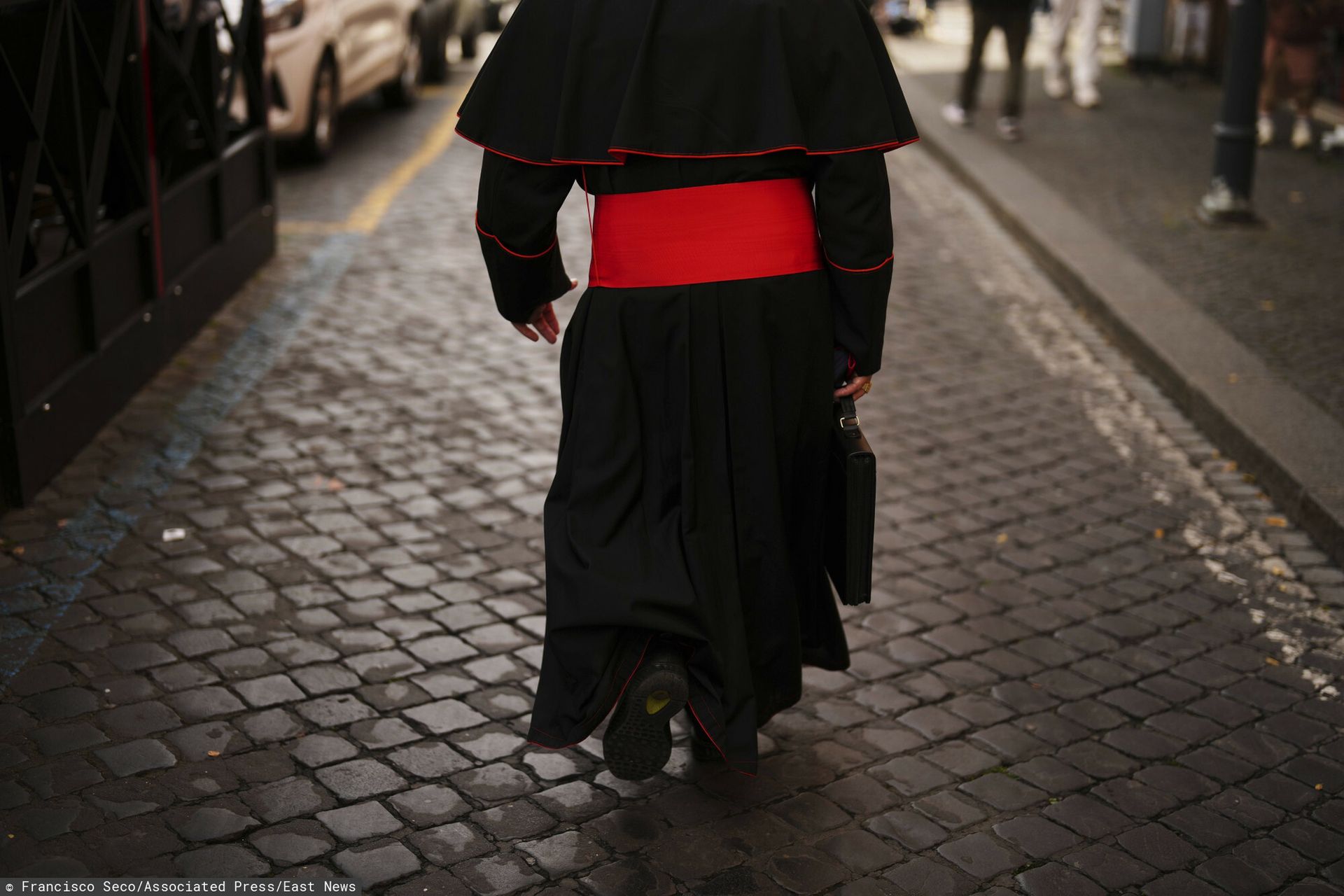 Watykan się zamyka. Zaczyna się odliczanie do konklawe