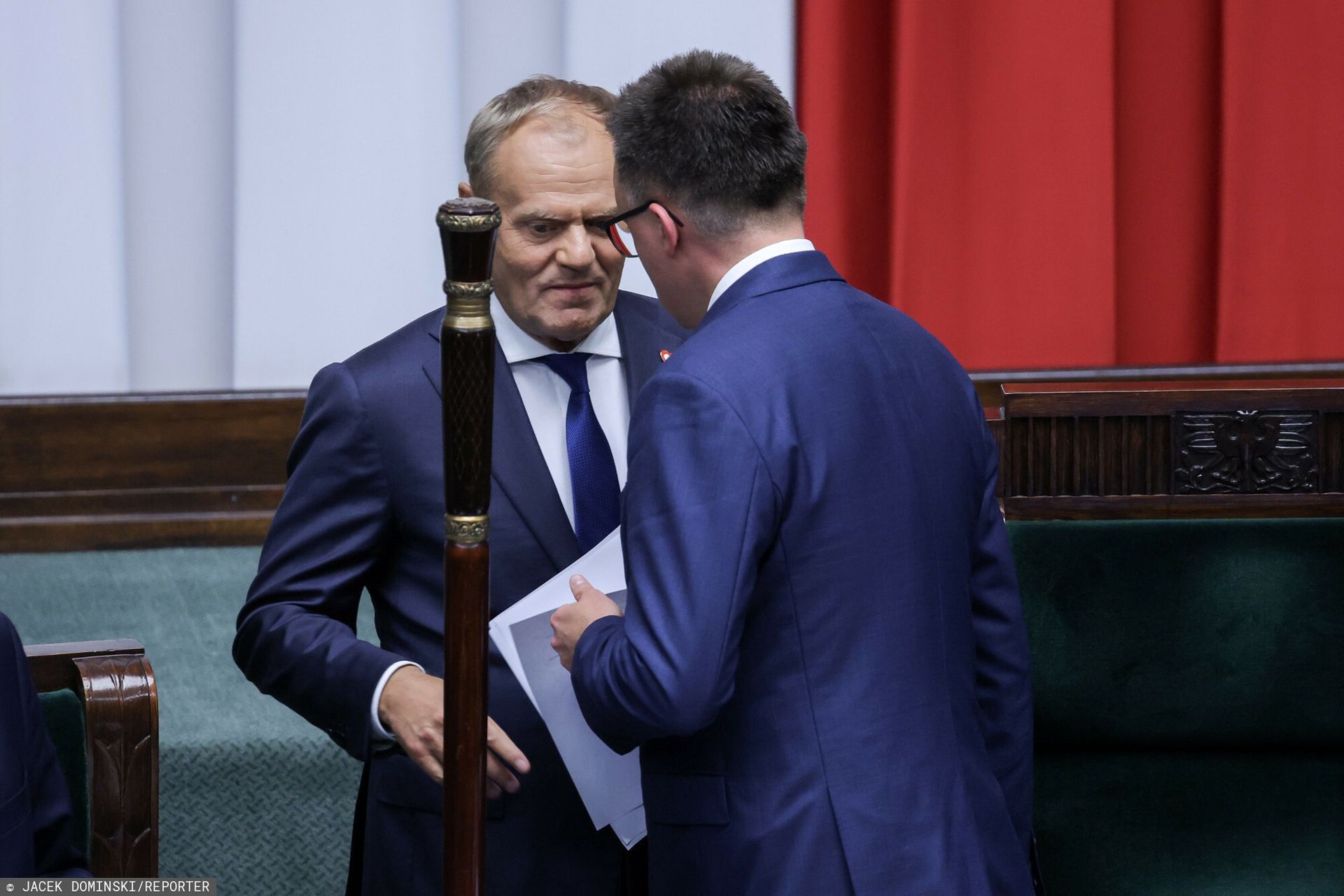 Kulisy rozmów Hołowni z Kaczyńskim. Media: chce zdradzić Tuska?