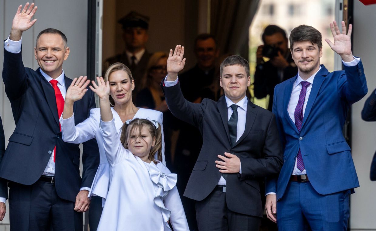 Nawrockich czeka przeprowadzka? Prezydent o szczegółach