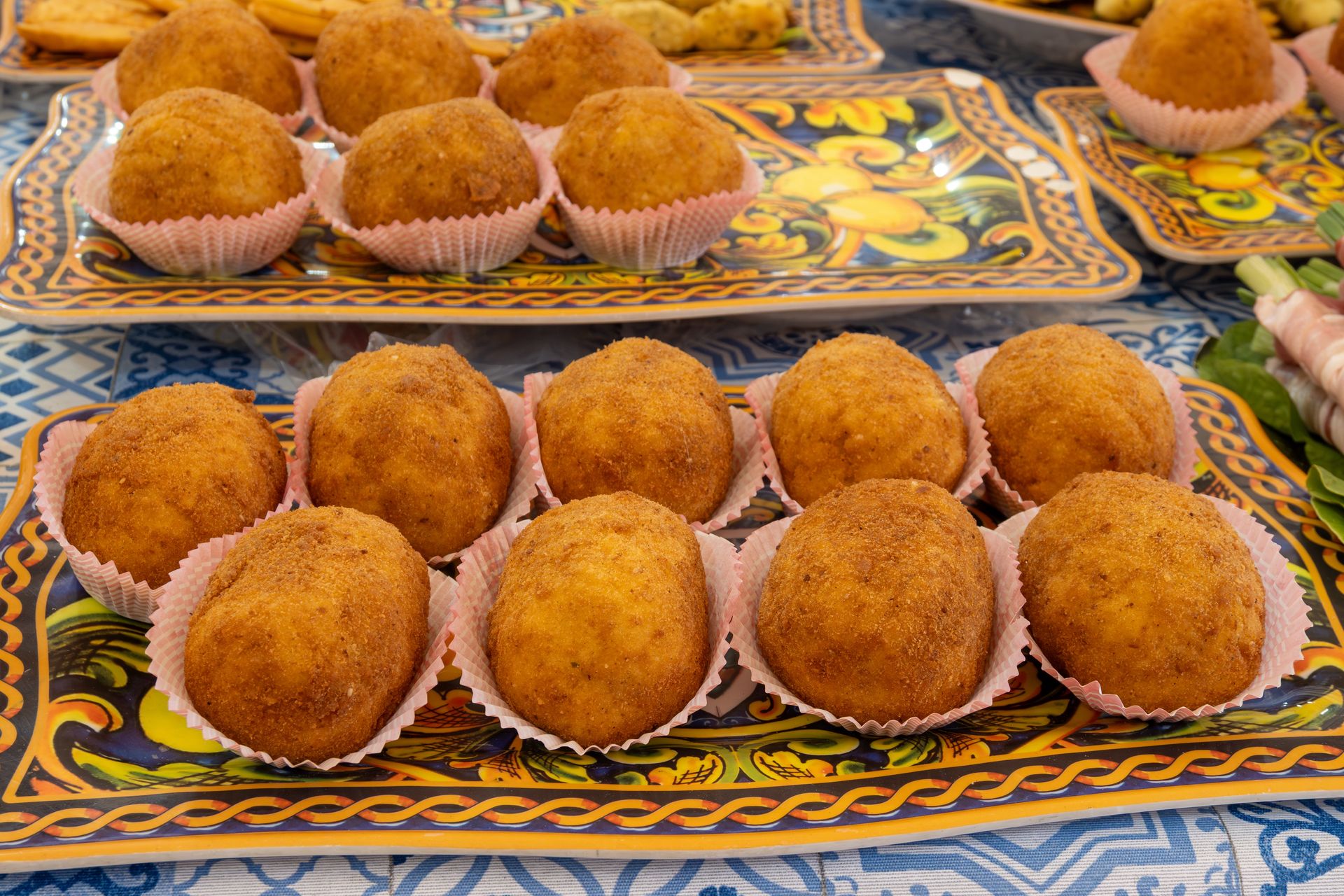 We Włoszech spróbowałam arancini. Zajadałam się nimi przez cały wyjazd