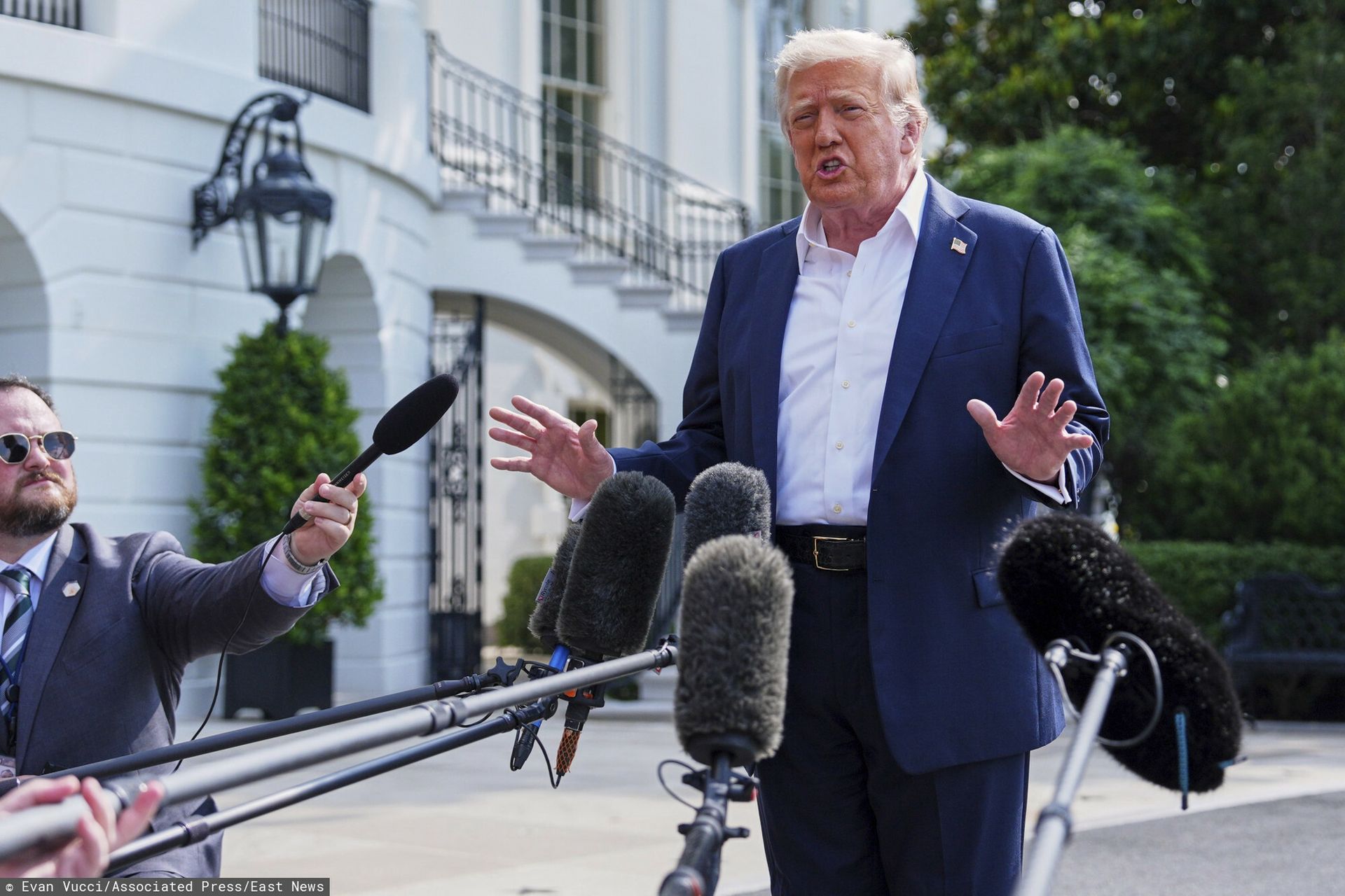 Włochy krytykują zapowiedź ceł USA na towary z UE. "Cios"