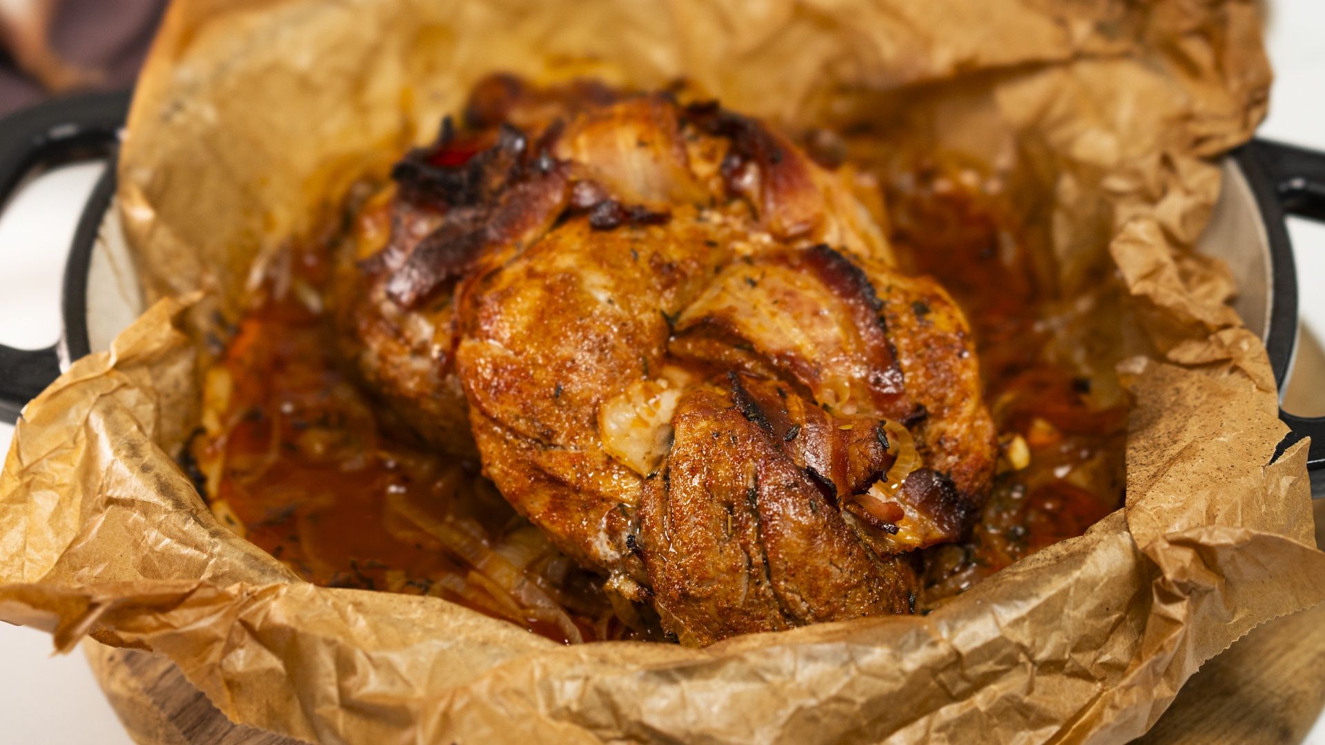 Soczysta polędwiczka i wędzony boczek w jednym splocie. Nikt się nie oprze