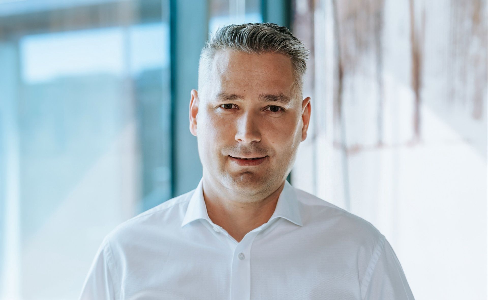 Elektryczna zmiana biegów. To nie trend, to fakt: w 2025 rynek EV w Polsce przyspieszył