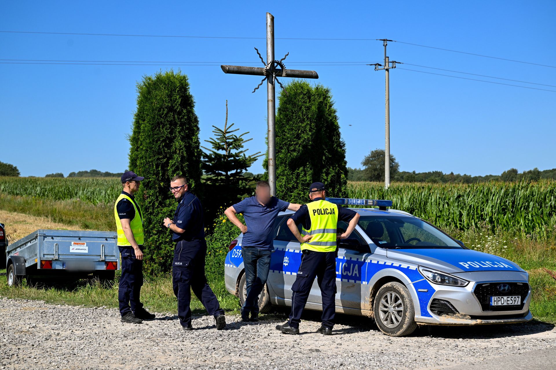 Prokuratura bada szczątki obiektu, który spadł na Lubelszczyźnie
