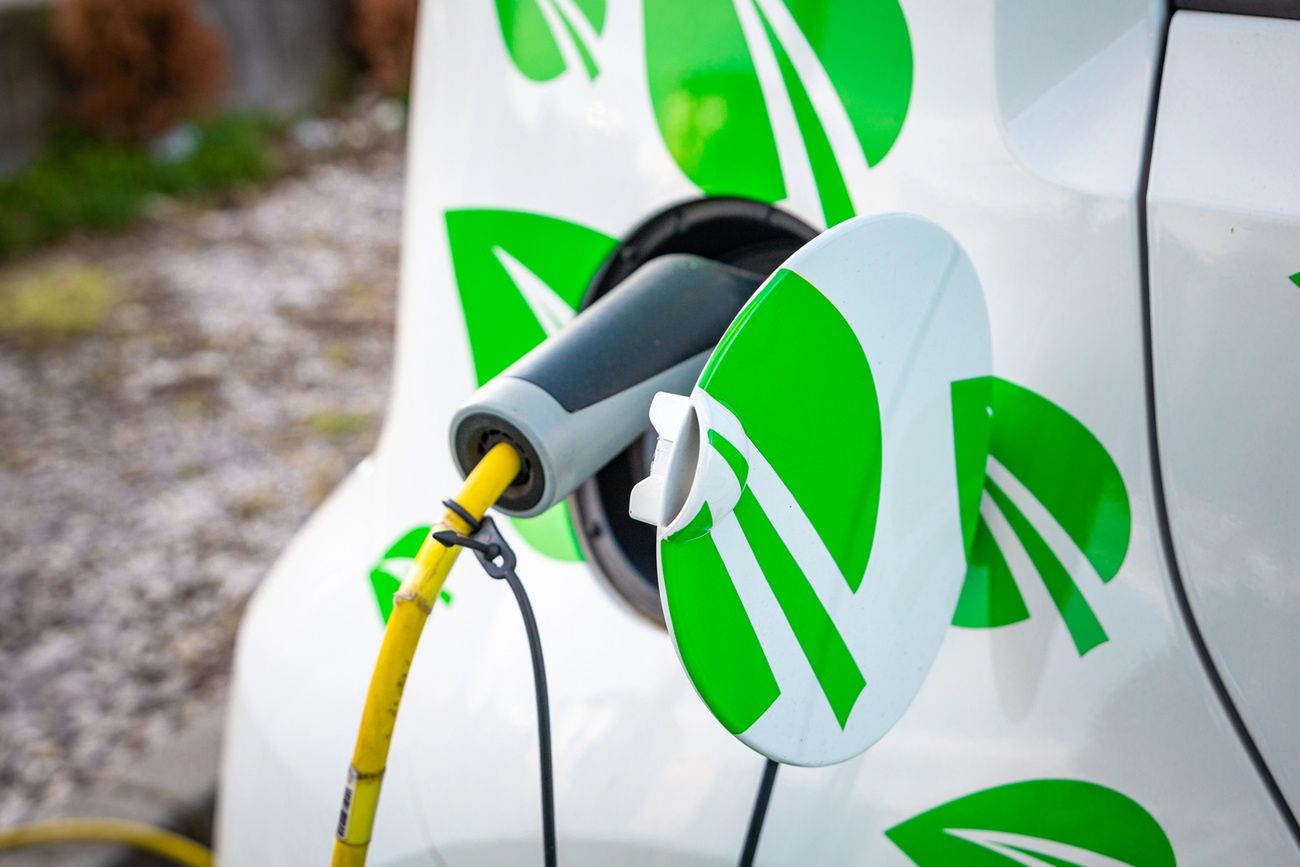 Mały samochód elektryczny – idealny wybór do miasta?