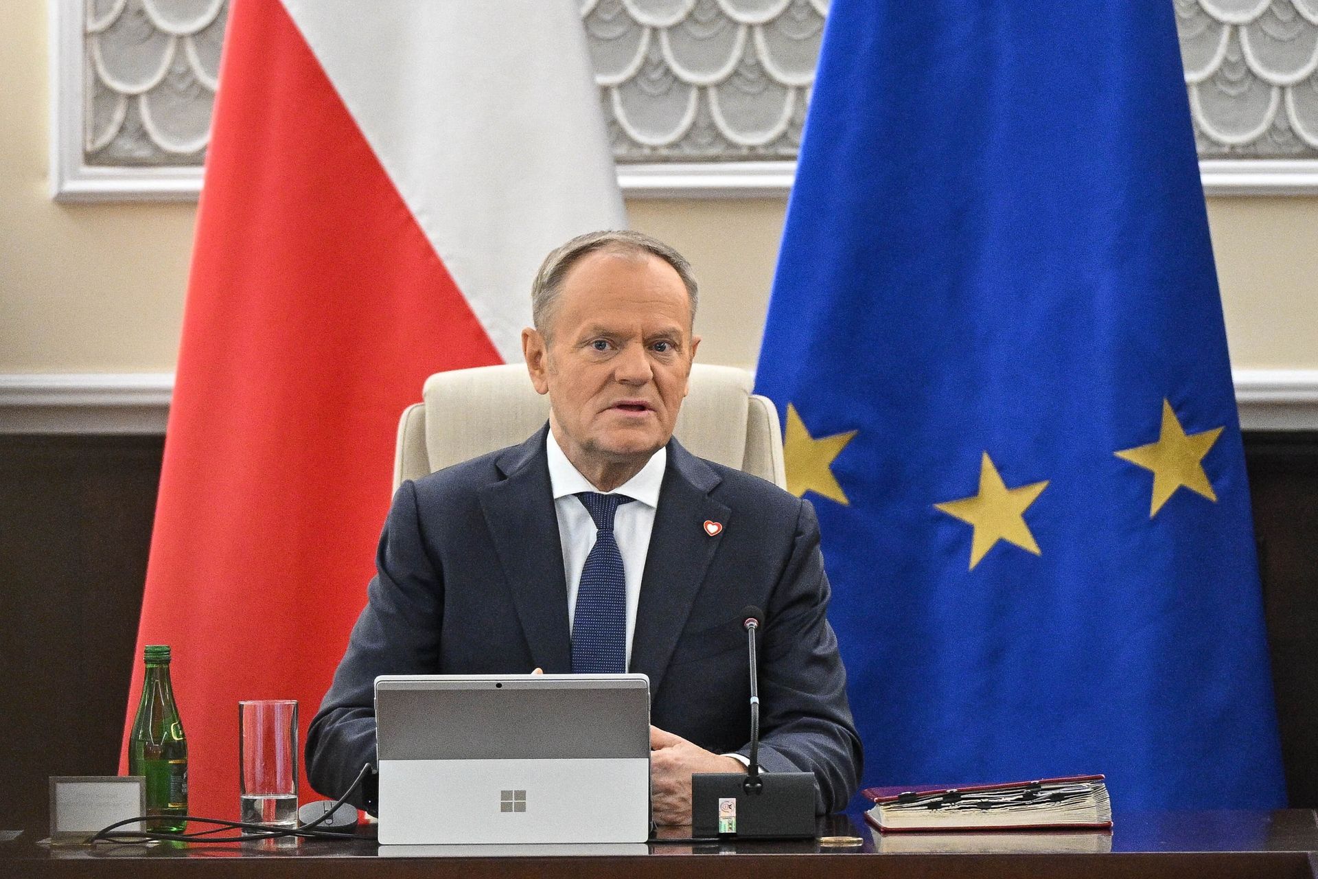 Tusk: doszło do cyberataków na infrastrukturę energetyczną
