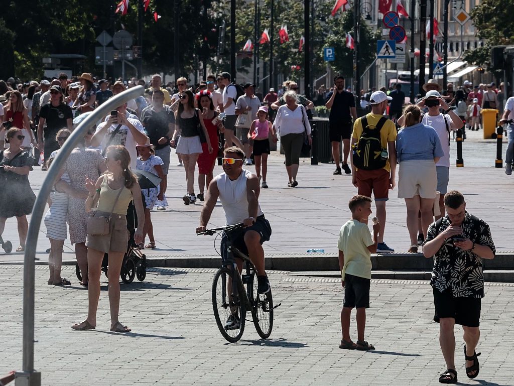Gorąco jak w piekle. Zdecydowali o zamknięciu popularnych obiektów