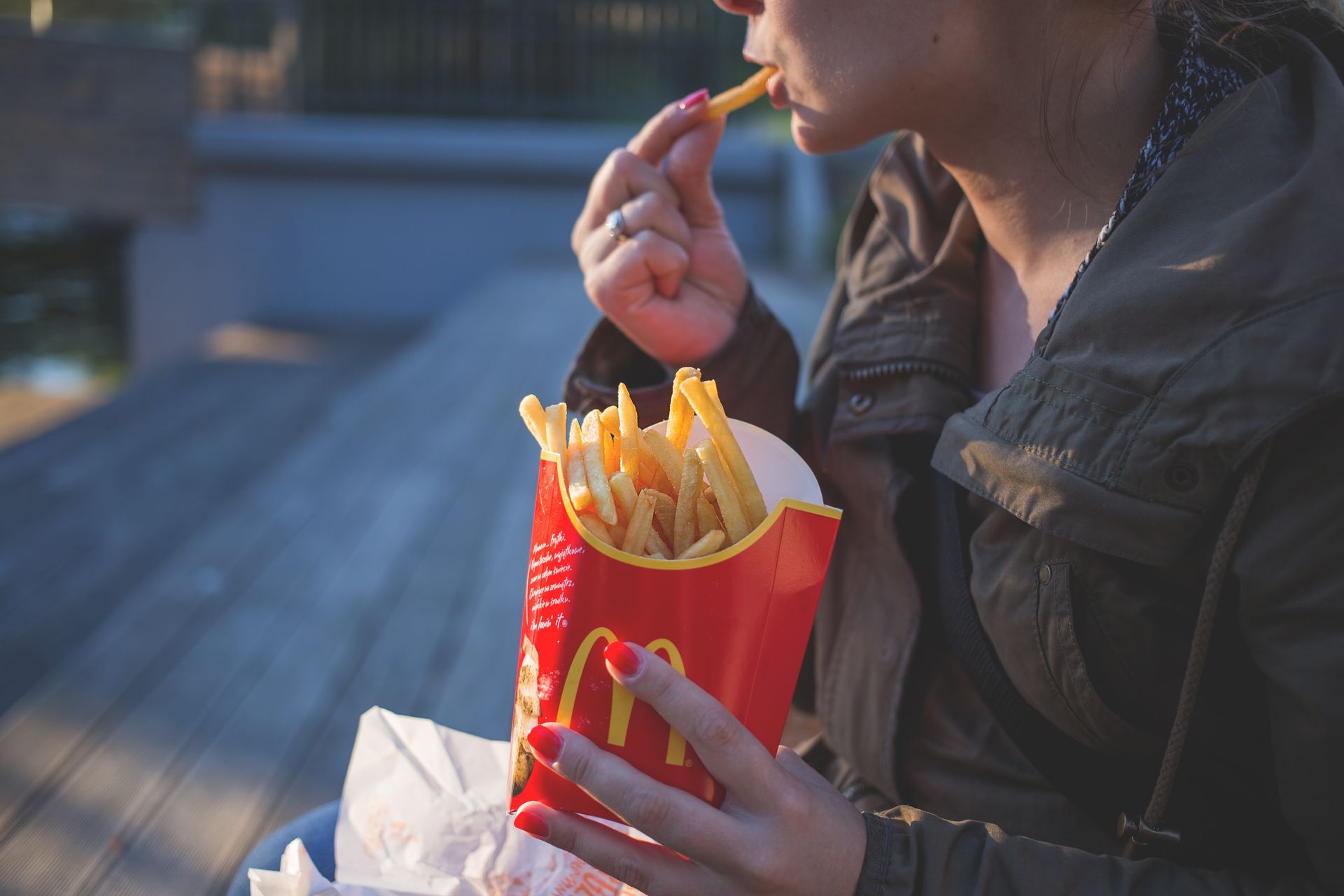 Problemy McDonald's. Gigant drży o biedniejszych klientów