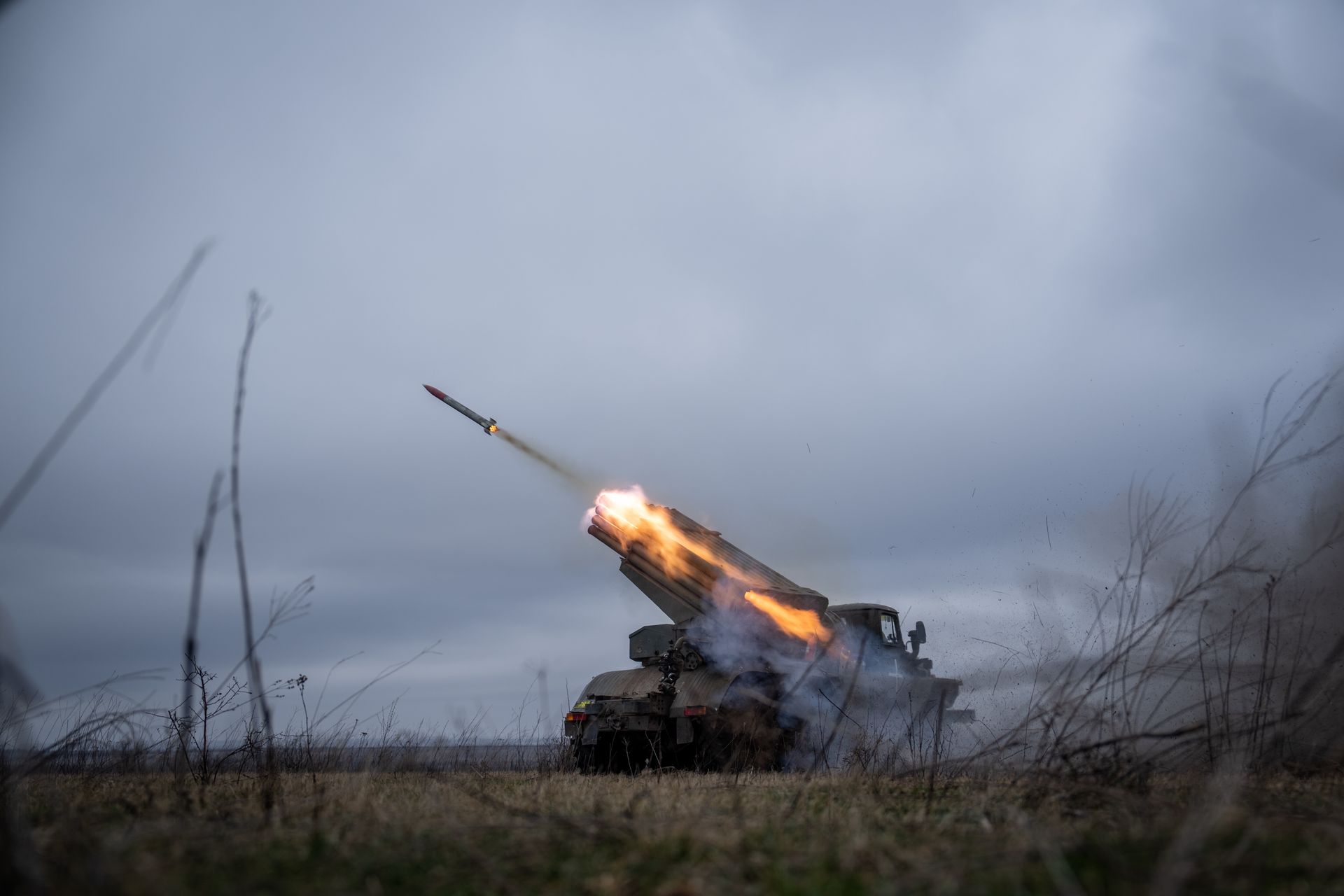 Już był gotowy do strzału. Ukraińcy uderzyli dronem
