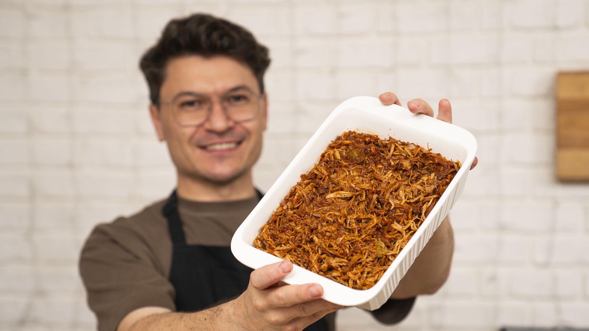 To mój sprawdzony przepis na domowe pulled pork. Szarpana wieprzowina dosłownie rozpływa się w ustach