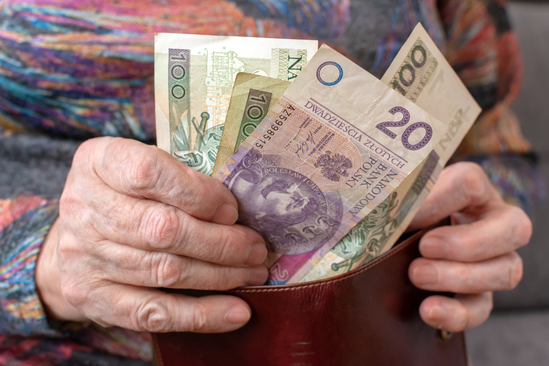 Pracowała 61 lat. Oto jej emerytura. Rekord wśród Polek