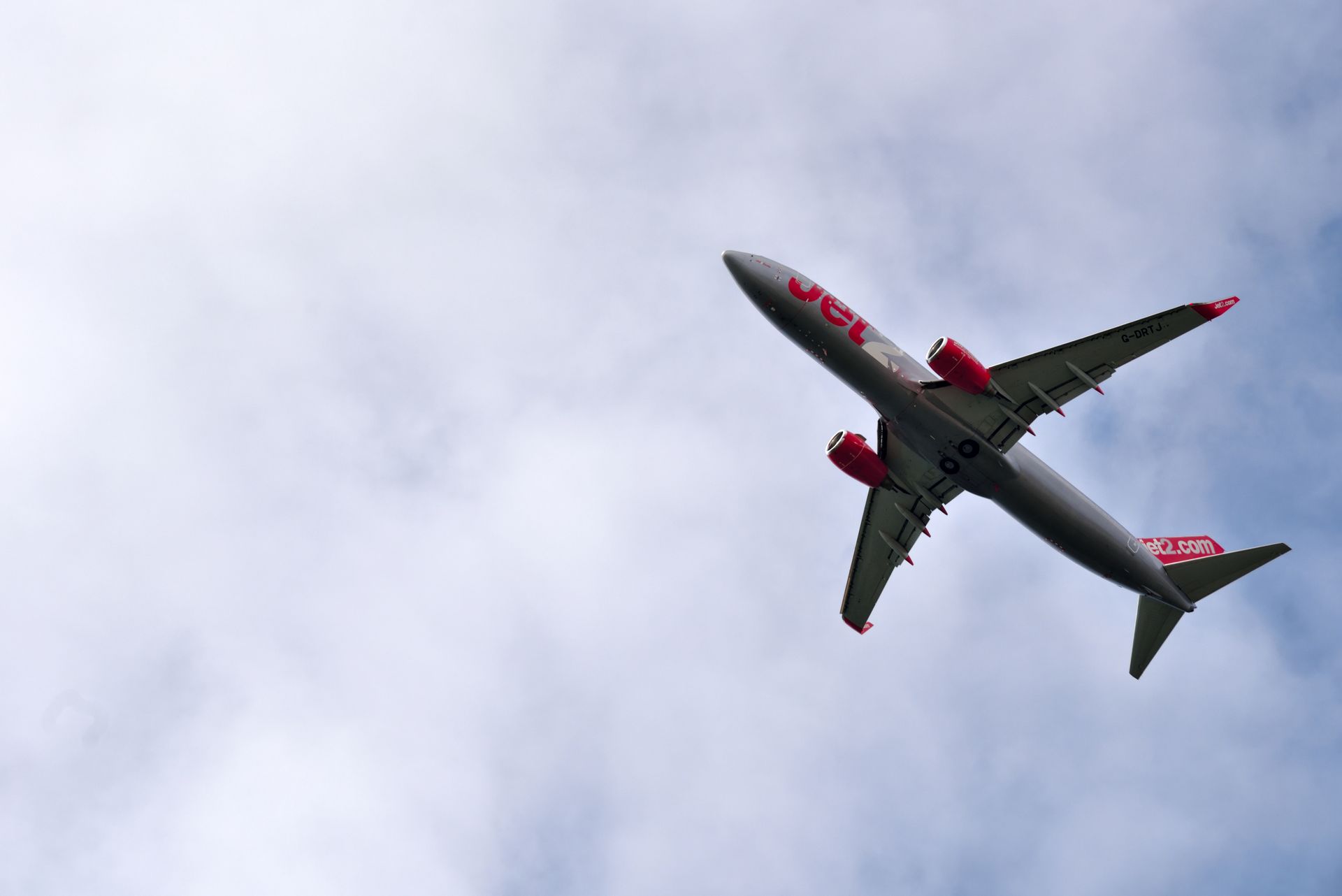 Uprawiali seks w samolocie. Załodze powiedzieli, iż się modlą