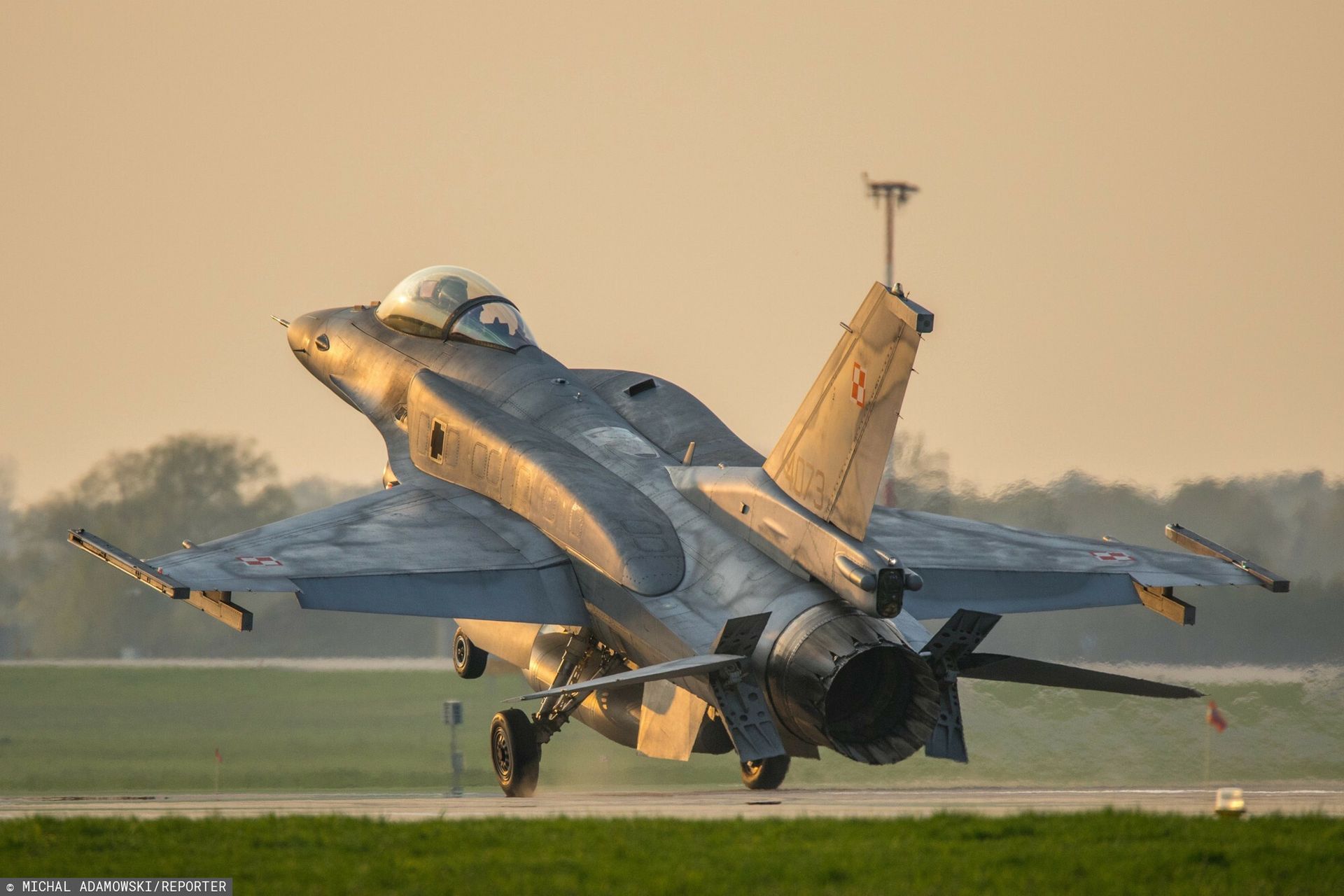 Polskie lotnictwo w akcji. Reakcja na rosyjskie uderzenia w Ukrainie