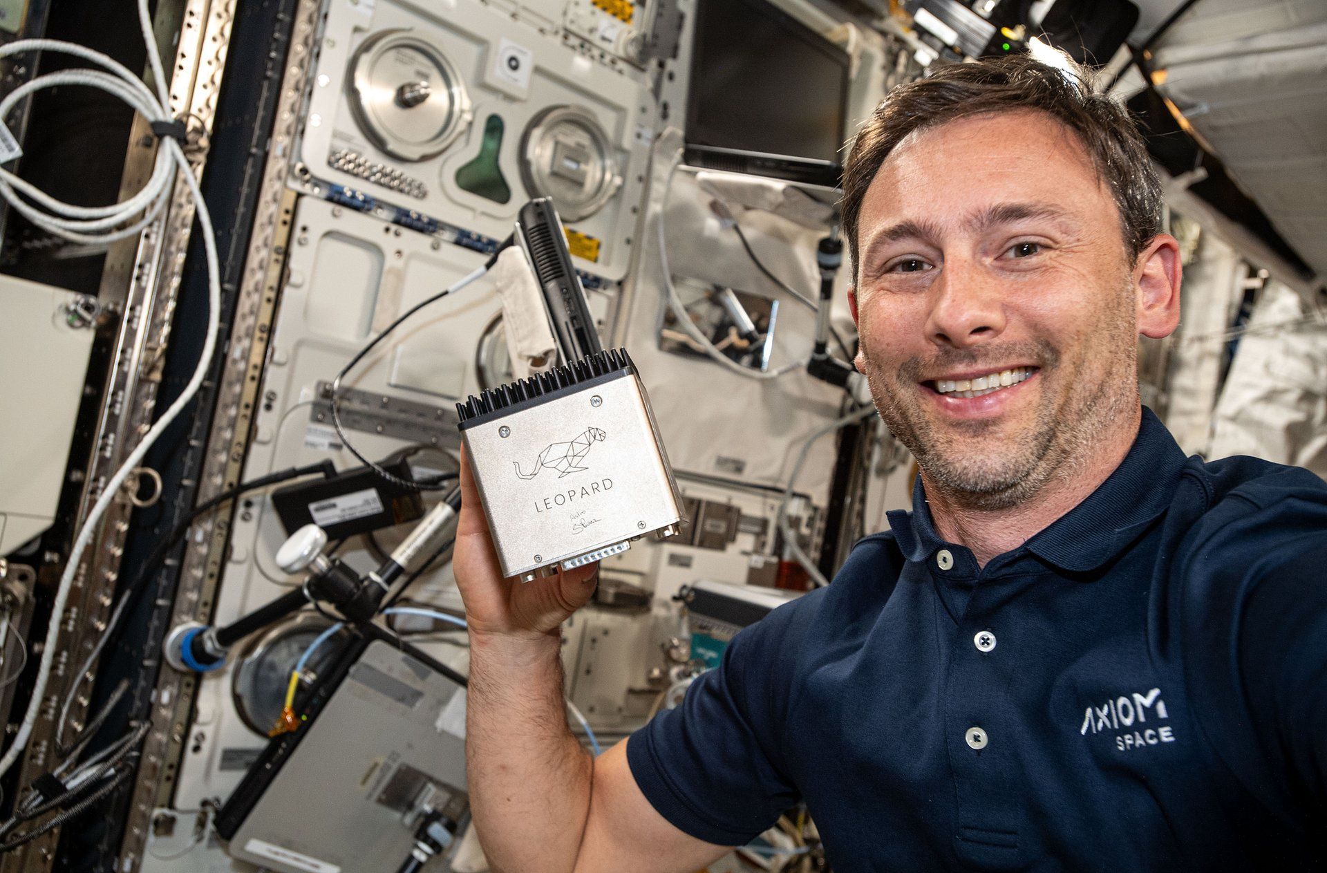 Polski astronauta wrócił na Ziemię. Jeden z eksperymentów przez cały czas trwa