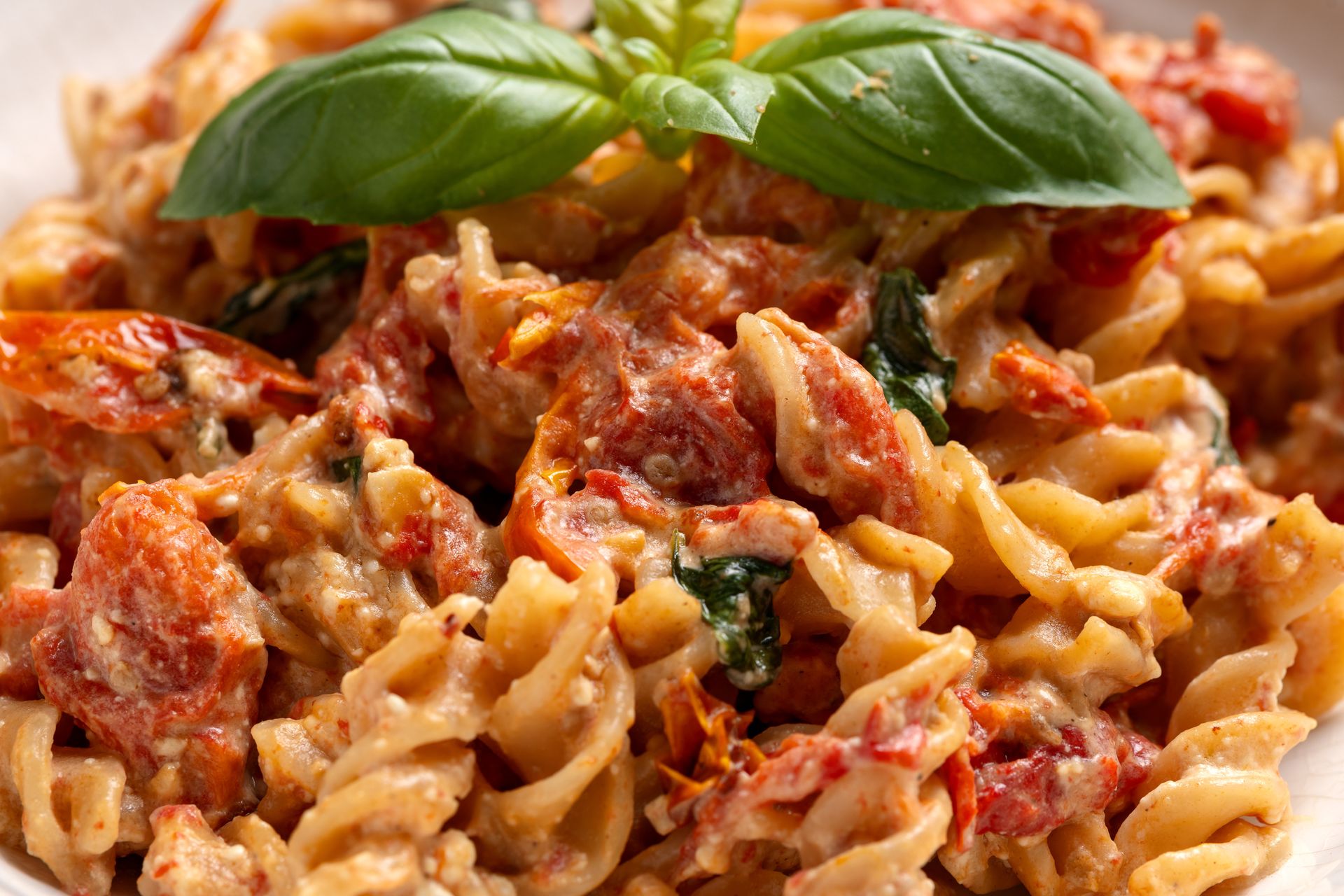 Piekę, a później blenduję. To najlepszy sposób na "schowanie" warzyw w sosie do makaronu