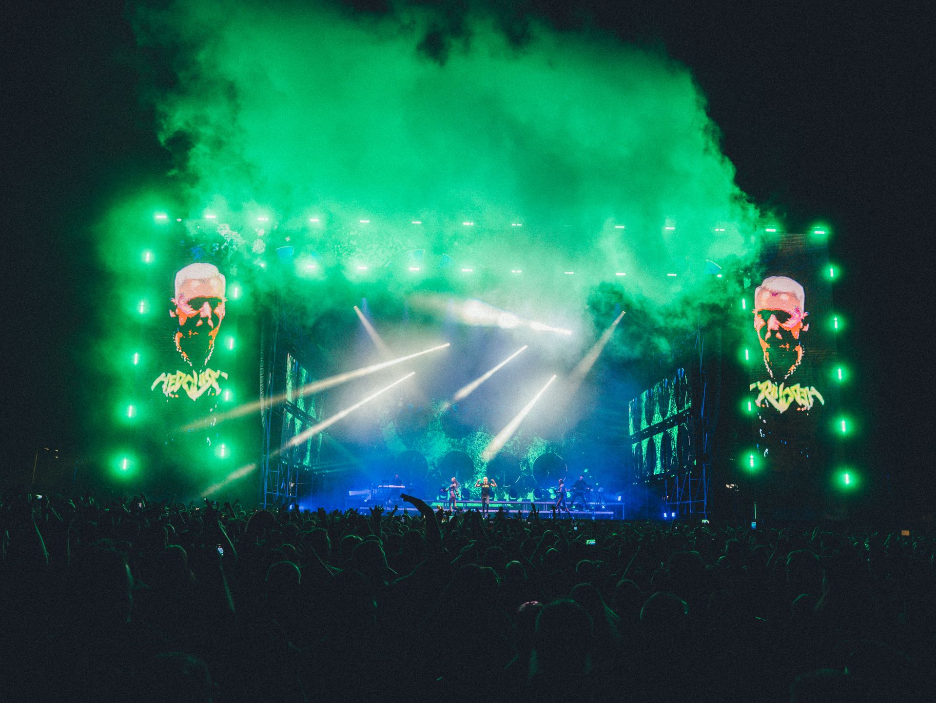 Jeden weekend, trzy dni muzyki i zero FOMO. Fajer Festiwal zamyka wakacje po swojemu.