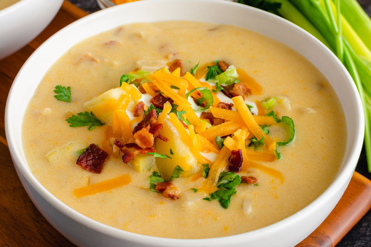 Mały dodatek, wielka zmiana. Zupa ziemniaczana na najlepszym poziomie