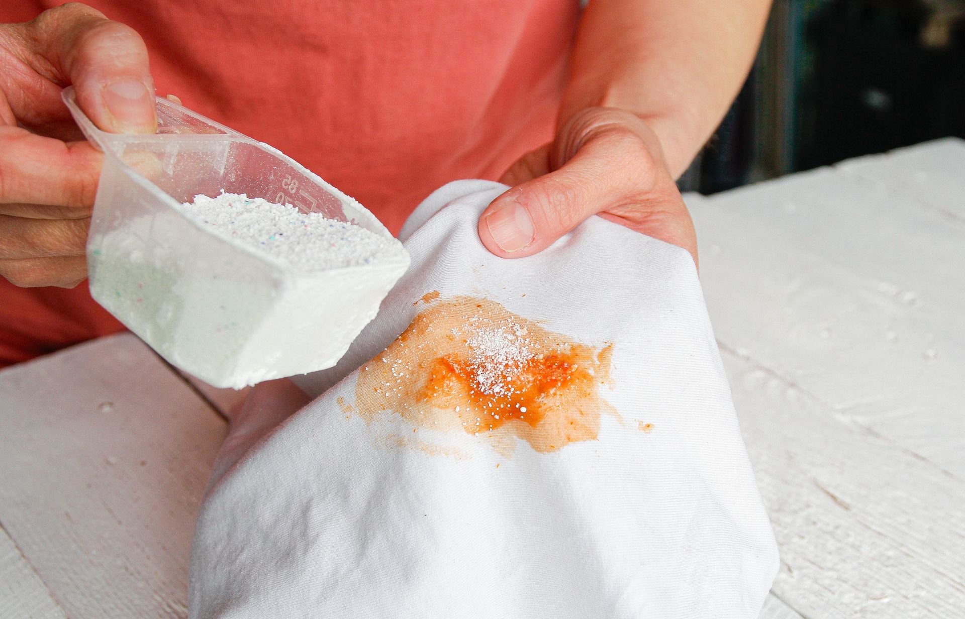 Niemcy zbadali proszki do prania. Zwycięska marka w dyskoncie w Polsce