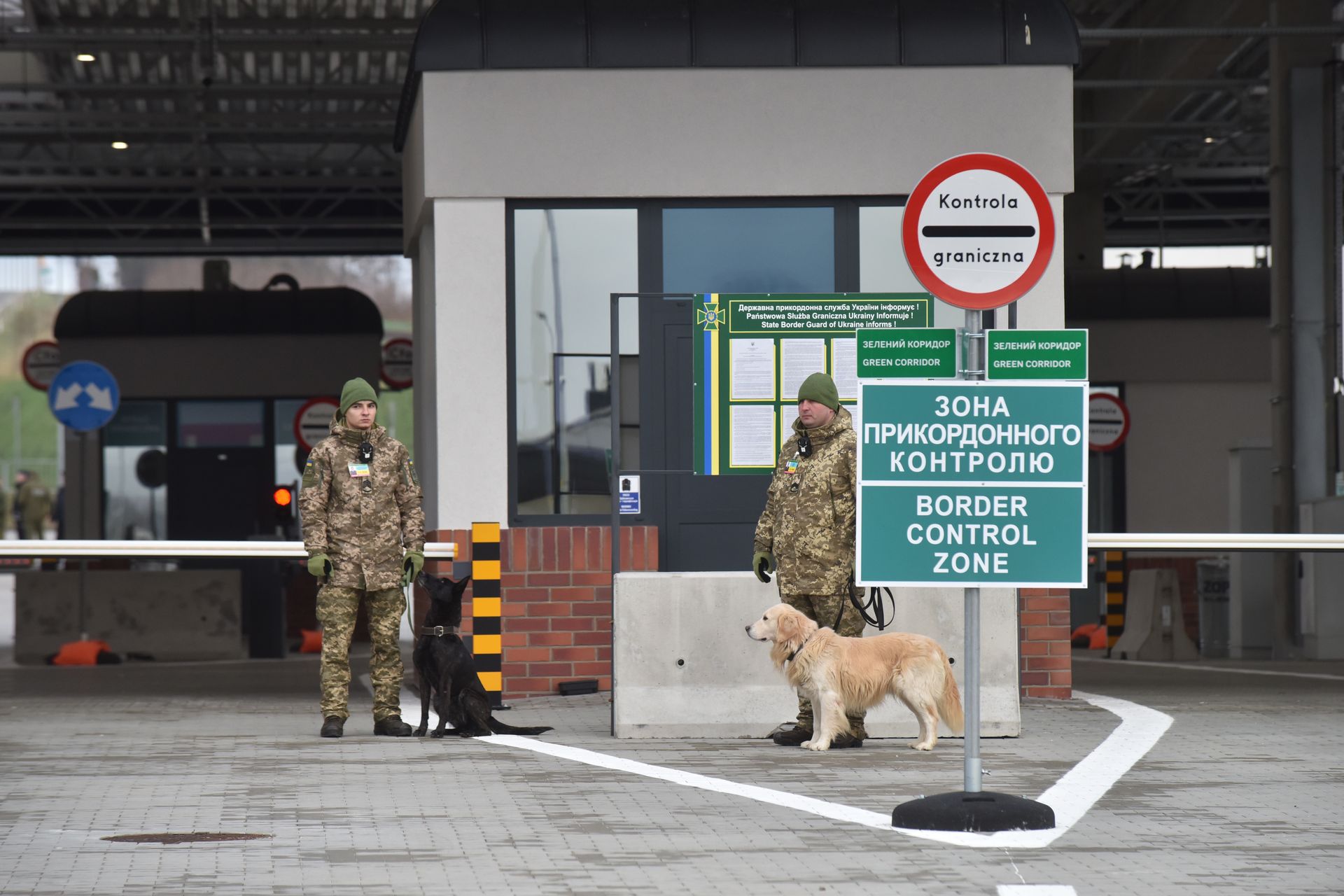 Wyjazdy pod przykrywką. Ukrainę opuszczali jako fałszywi muzycy
