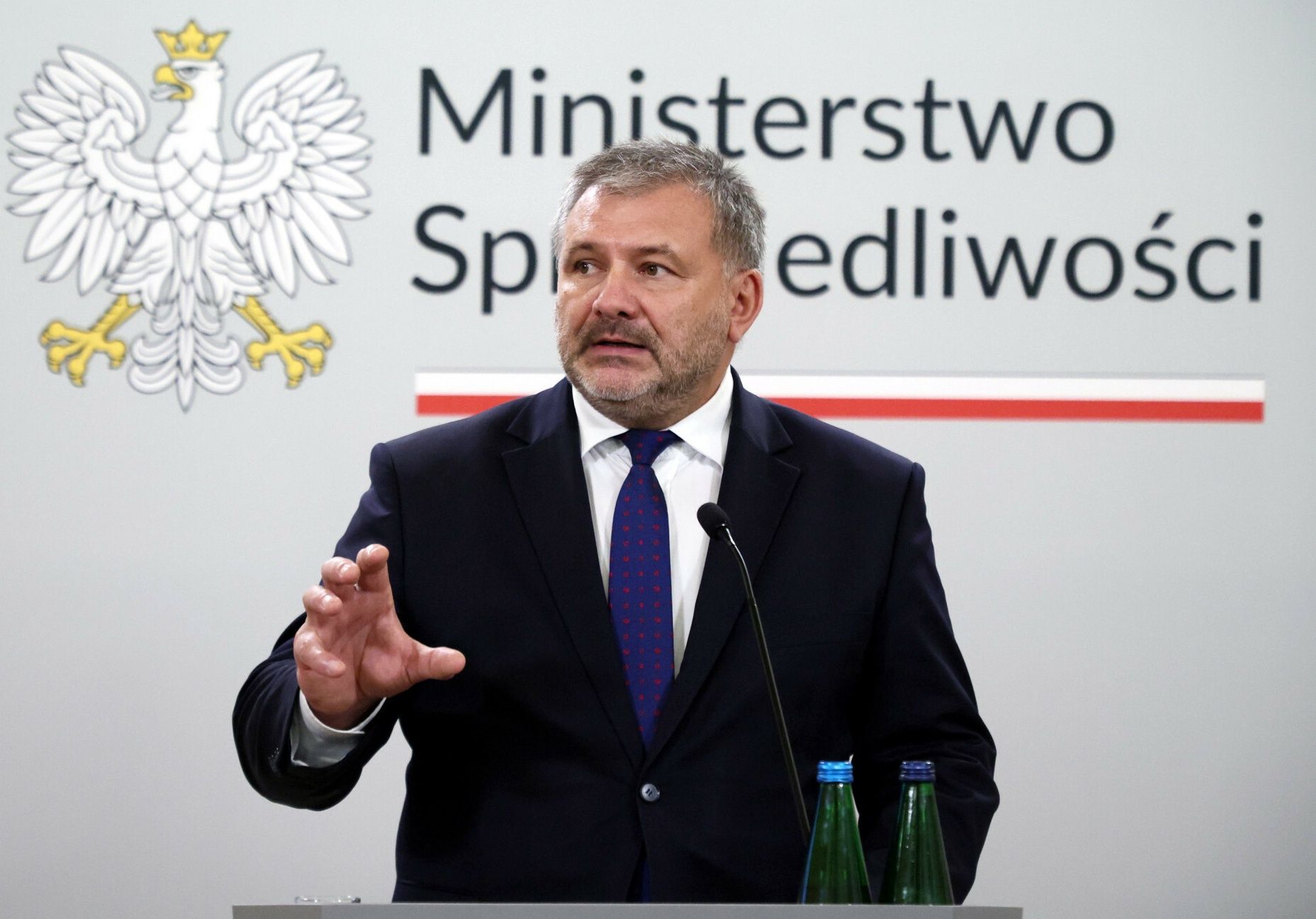 Zamieszanie z Romanowskim. Gdzie jest? Żurek sprawdzi, "kto ma rację"
