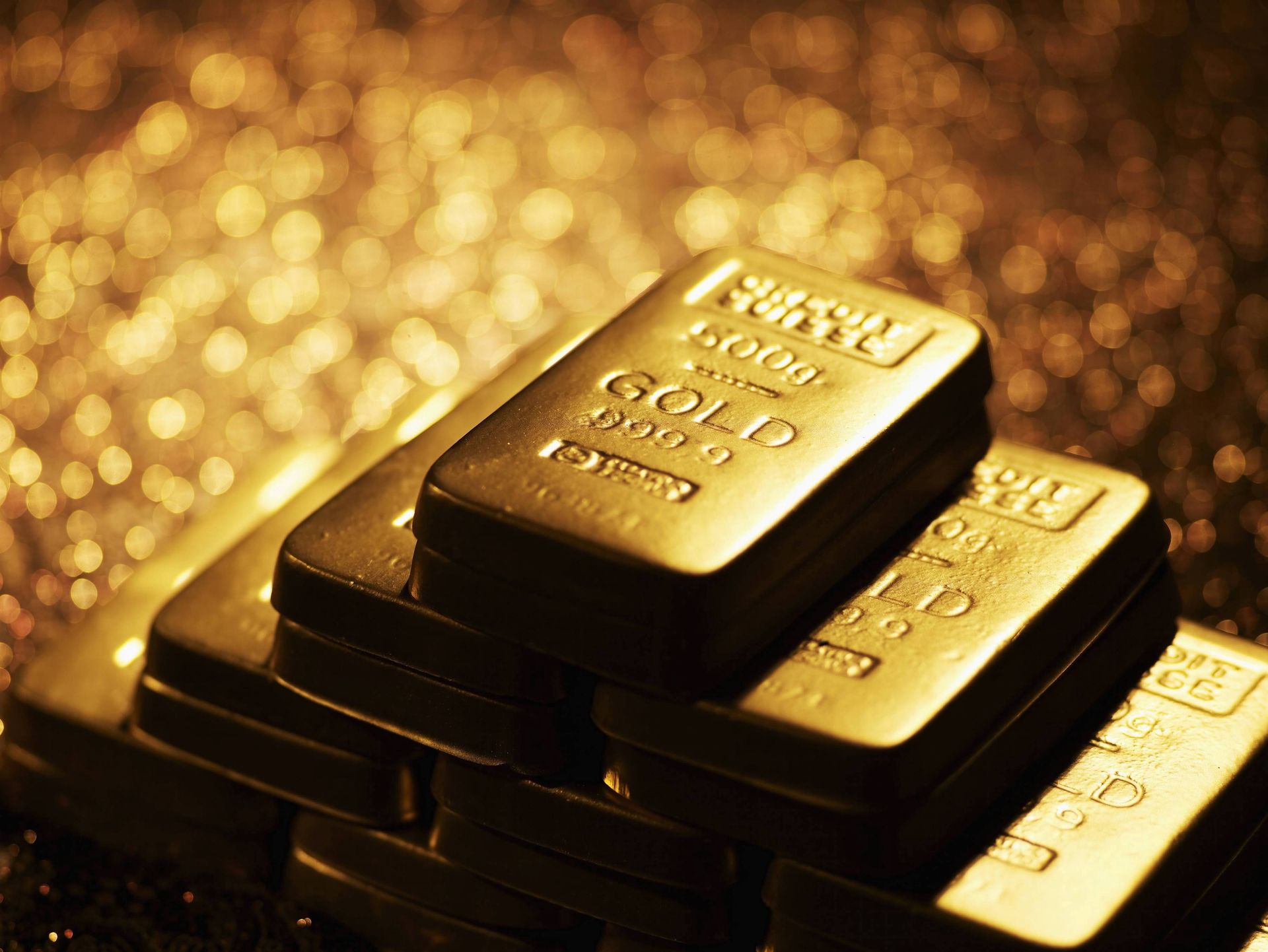 Handlował sztabkami złota. Wyłudził ponad 4 mln zł. Jest apel policji