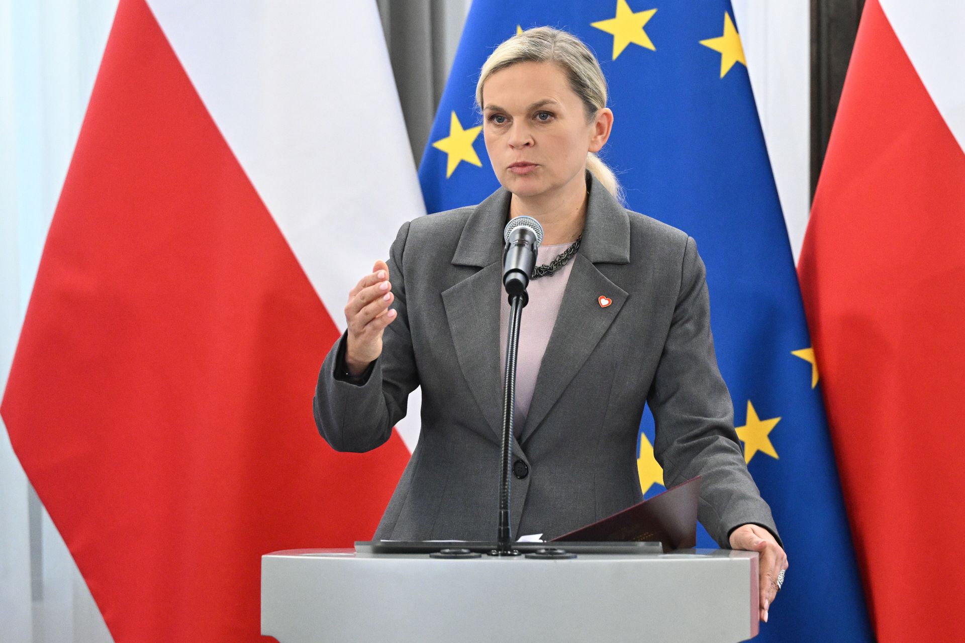 Nowacka z apelem. "Mam nadzieję, iż rodzice zdecydują mądrze"