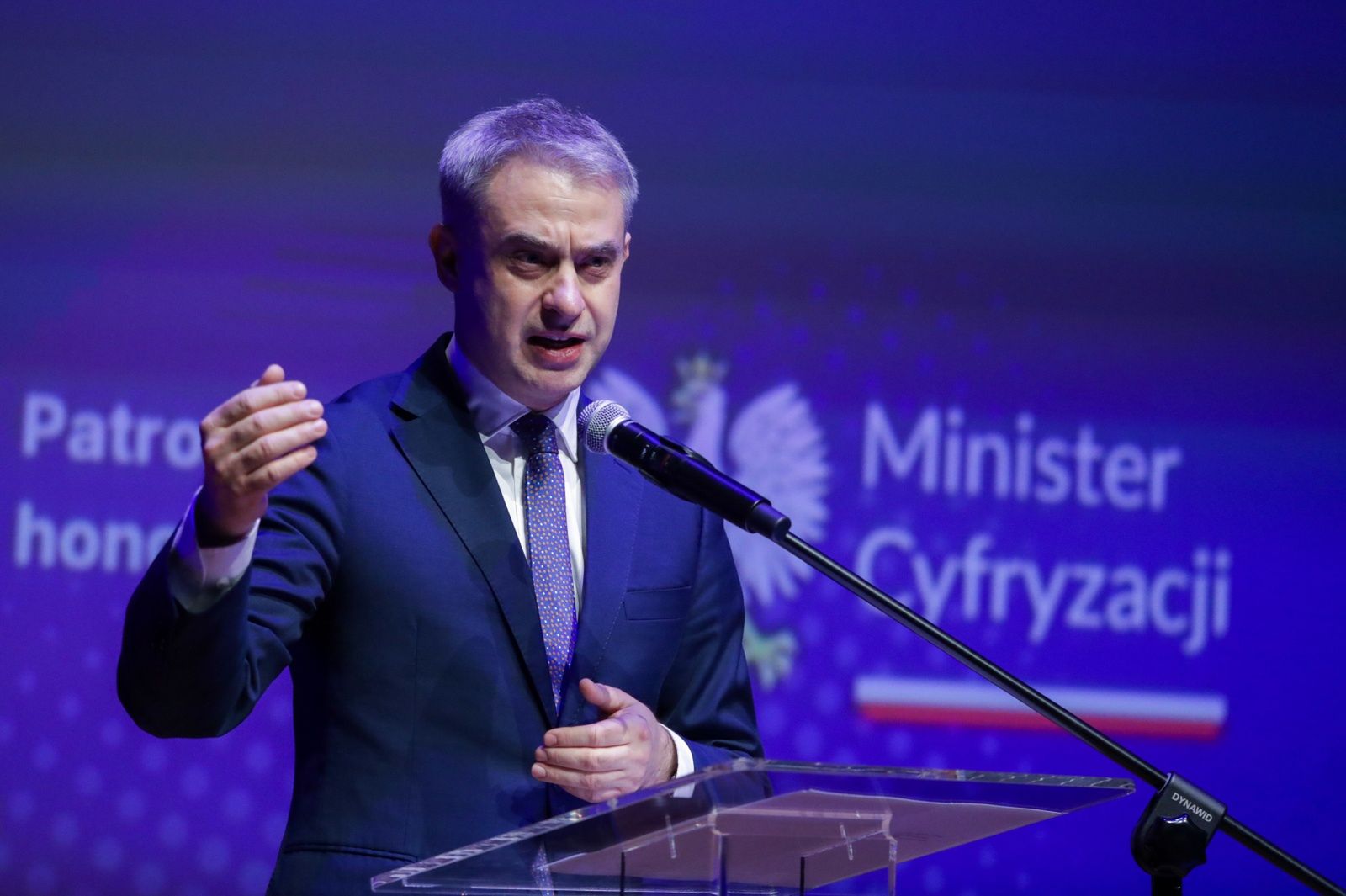 Groził wioskowy czempionowi. W aucie miał broń i koktajle Mołotowa