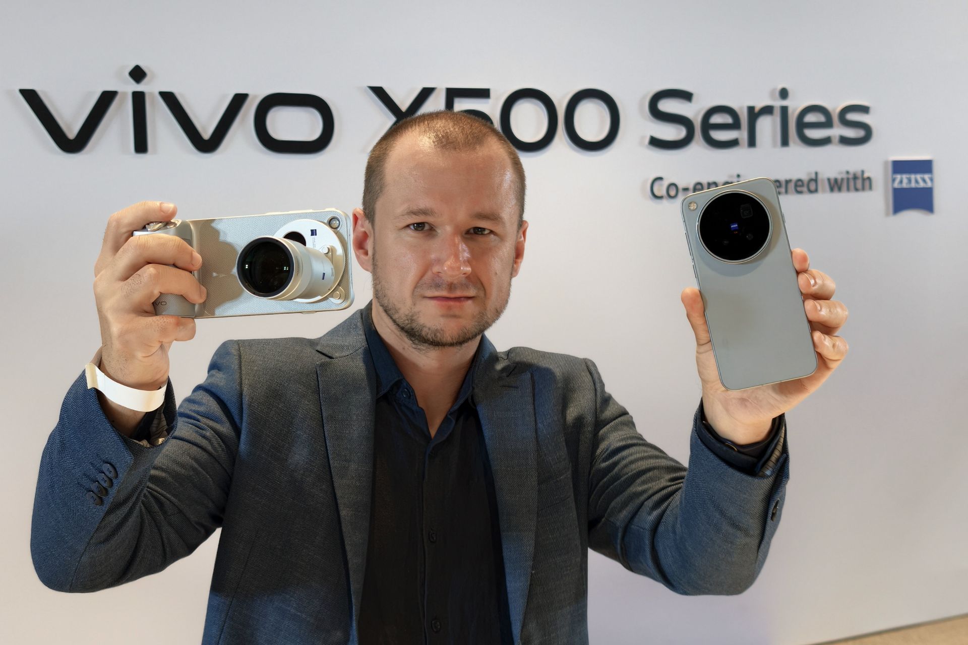 Vivo X500 Pro i Pro Max już w Polsce. Aparaty wymiatają, ale tanio nie jest