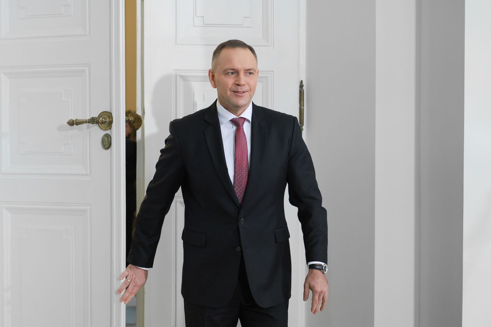 Sejm powinien zająć się ustawą łańcuchową Nawrockiego? Sondaż