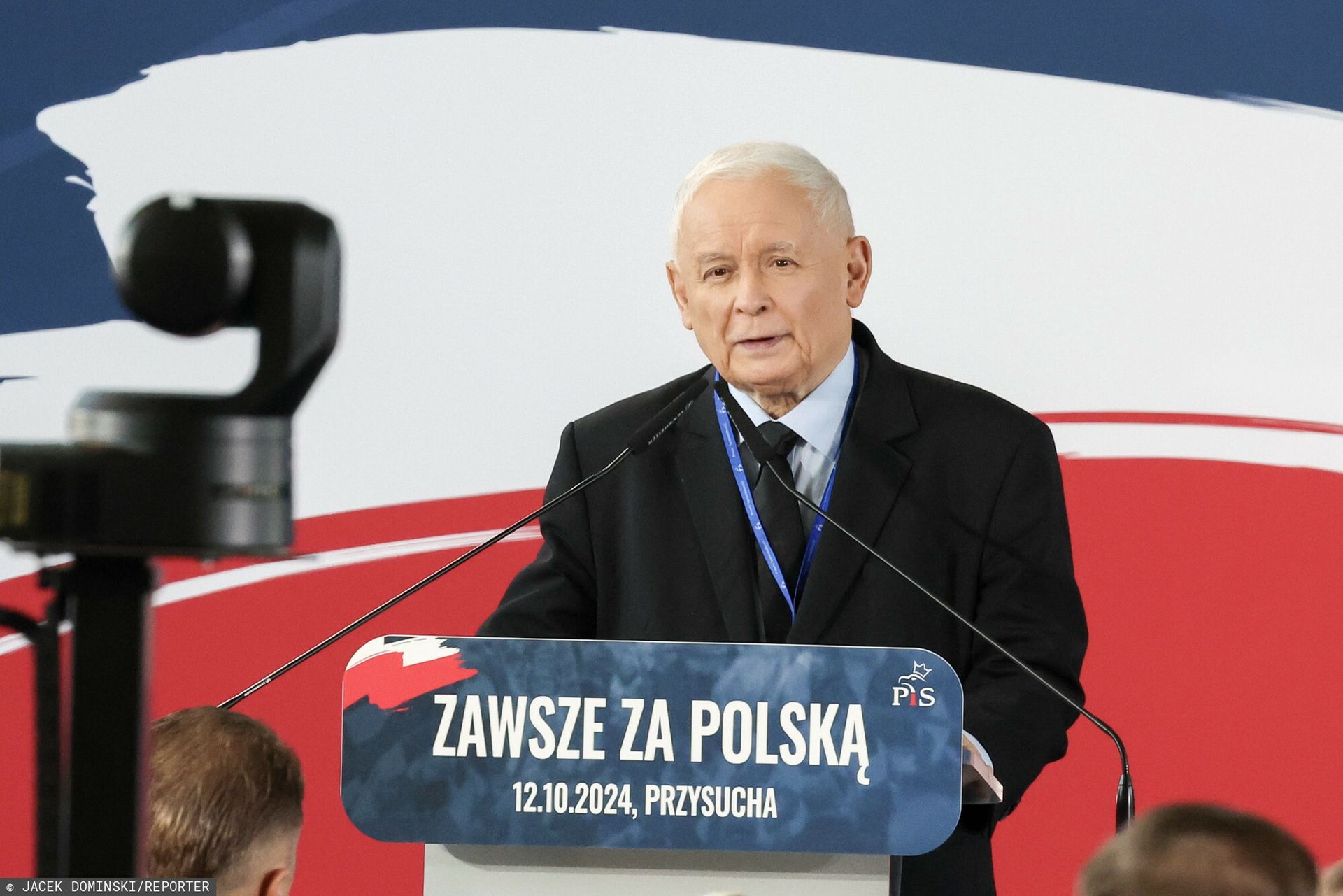 Kaczyński bije się w pierś i kreśli drogę powrotu do władzy. Głosy z kongresu PiS