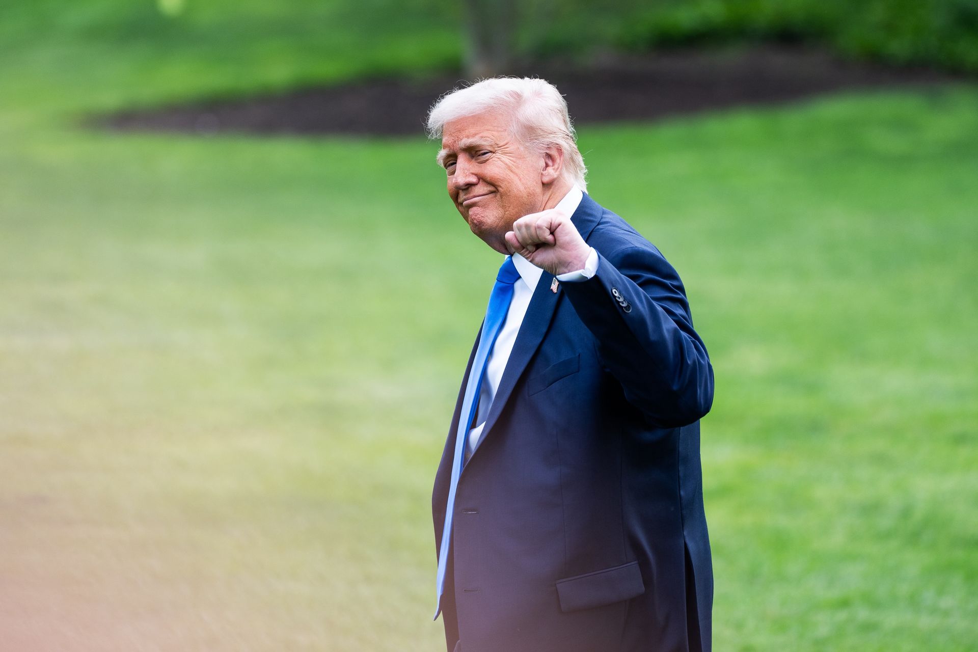 1000 dolarów za wyjazd. Trump ma ofertę dla nielegalnych imigrantów