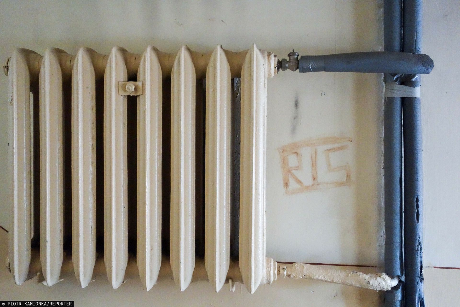 Straszą kontrolami i mandatami. Oto co może spółdzielnia