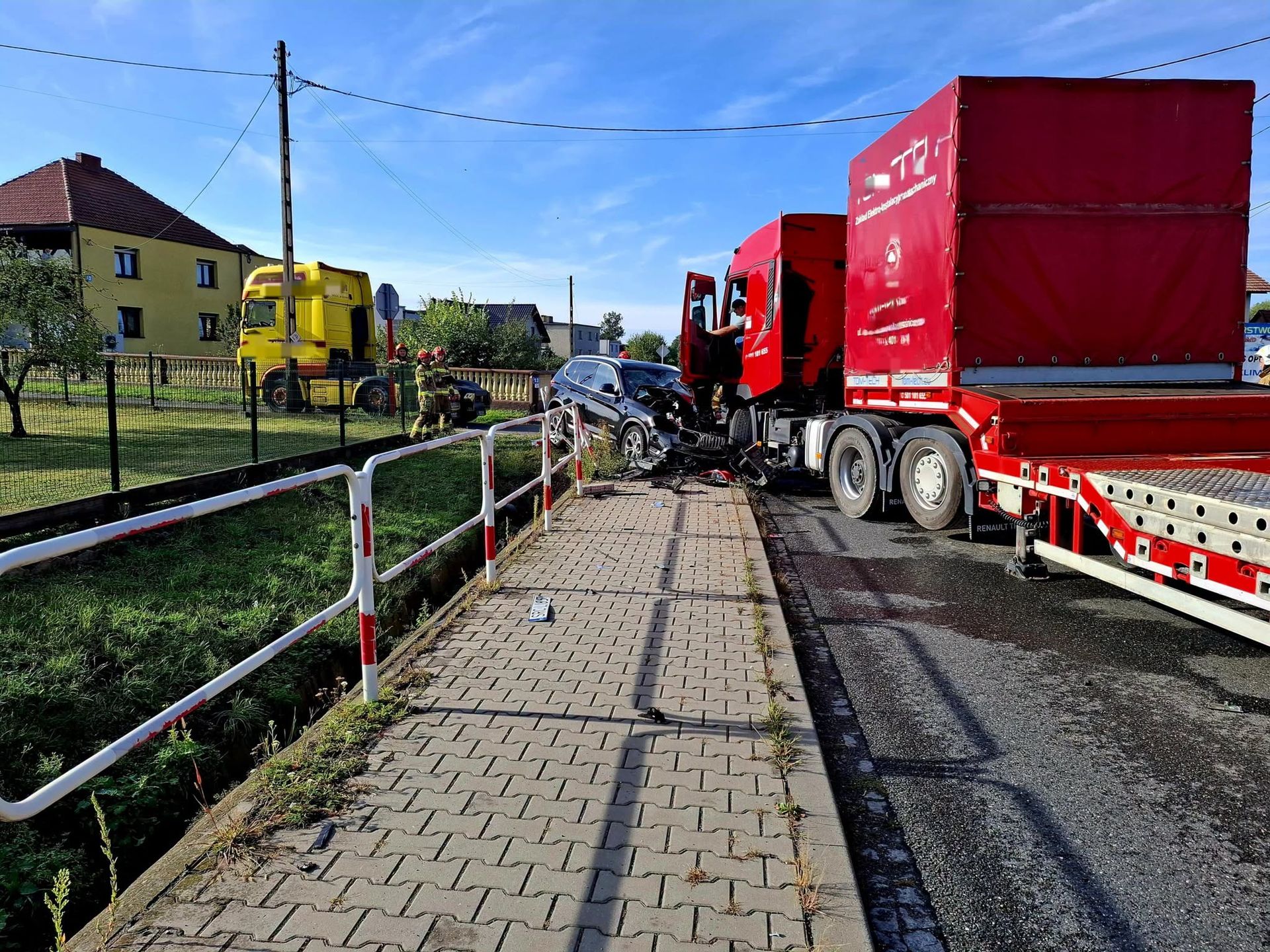 Groźny wypadek pod Gliwicami. 40-latka w szpitalu