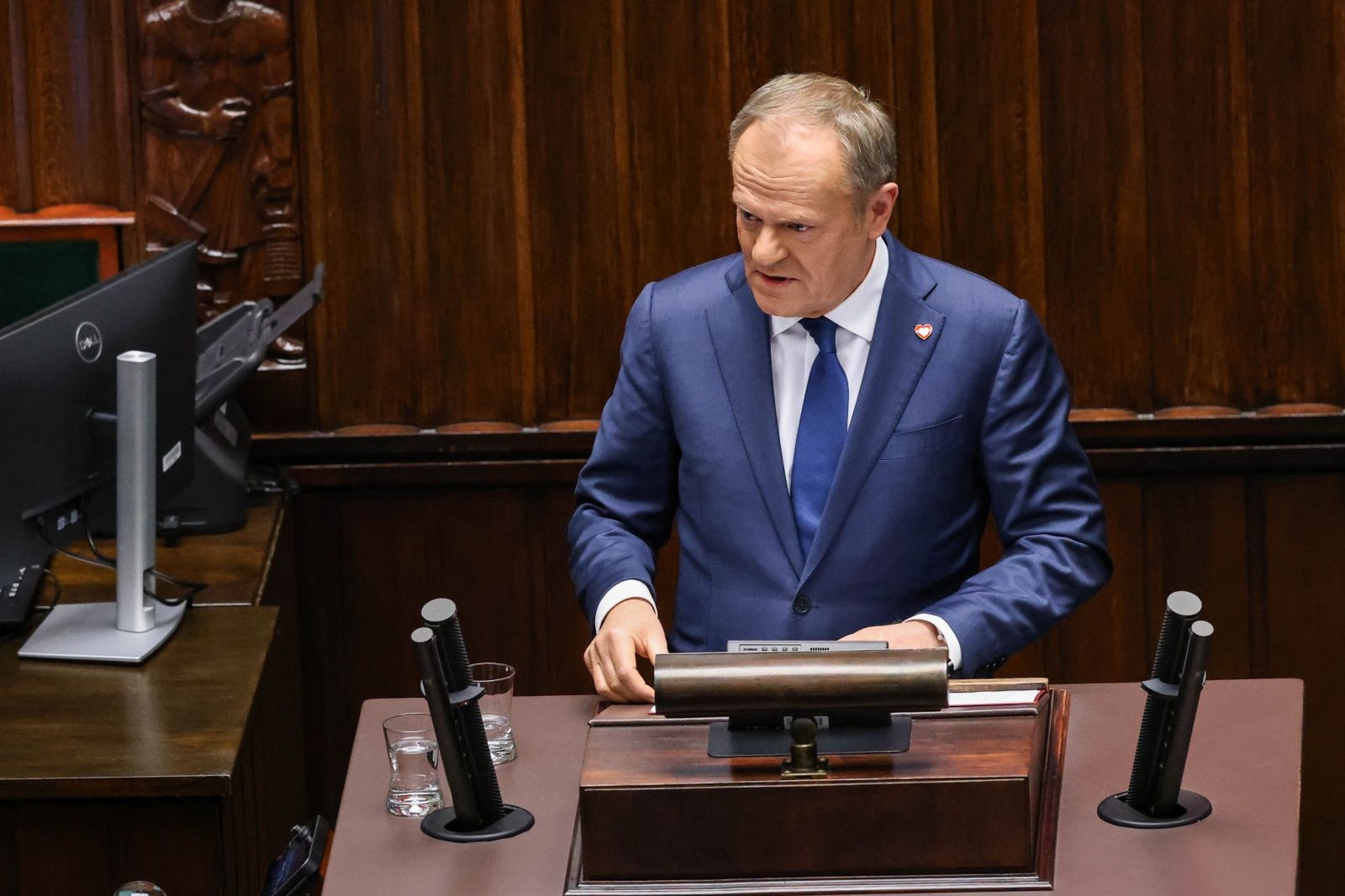 Papa w Sejmie: "Dotarło, posłowie lepszego sortu?"