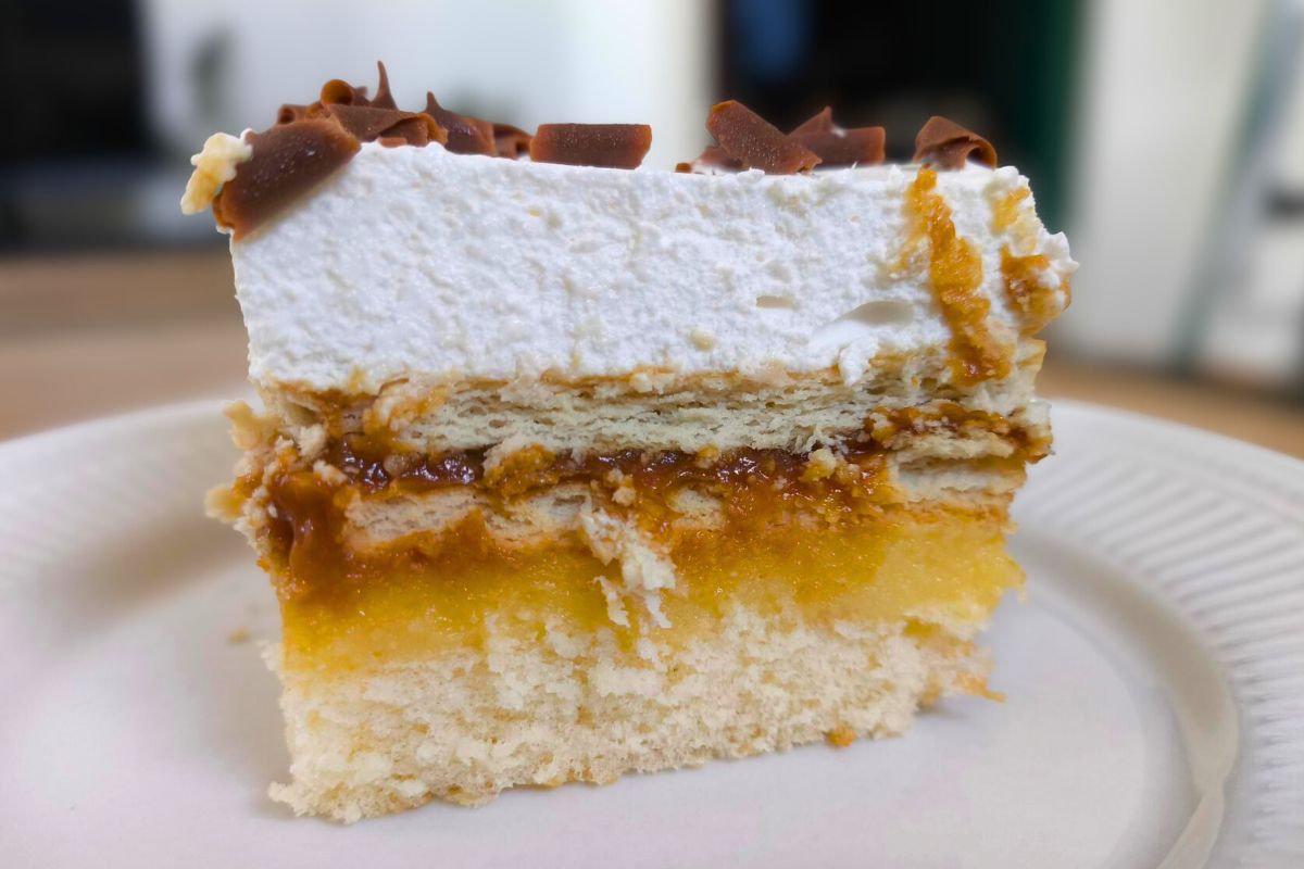 Ciocia upiekła na imieniny. Wszyscy pokłócili się o ostatni kawałek