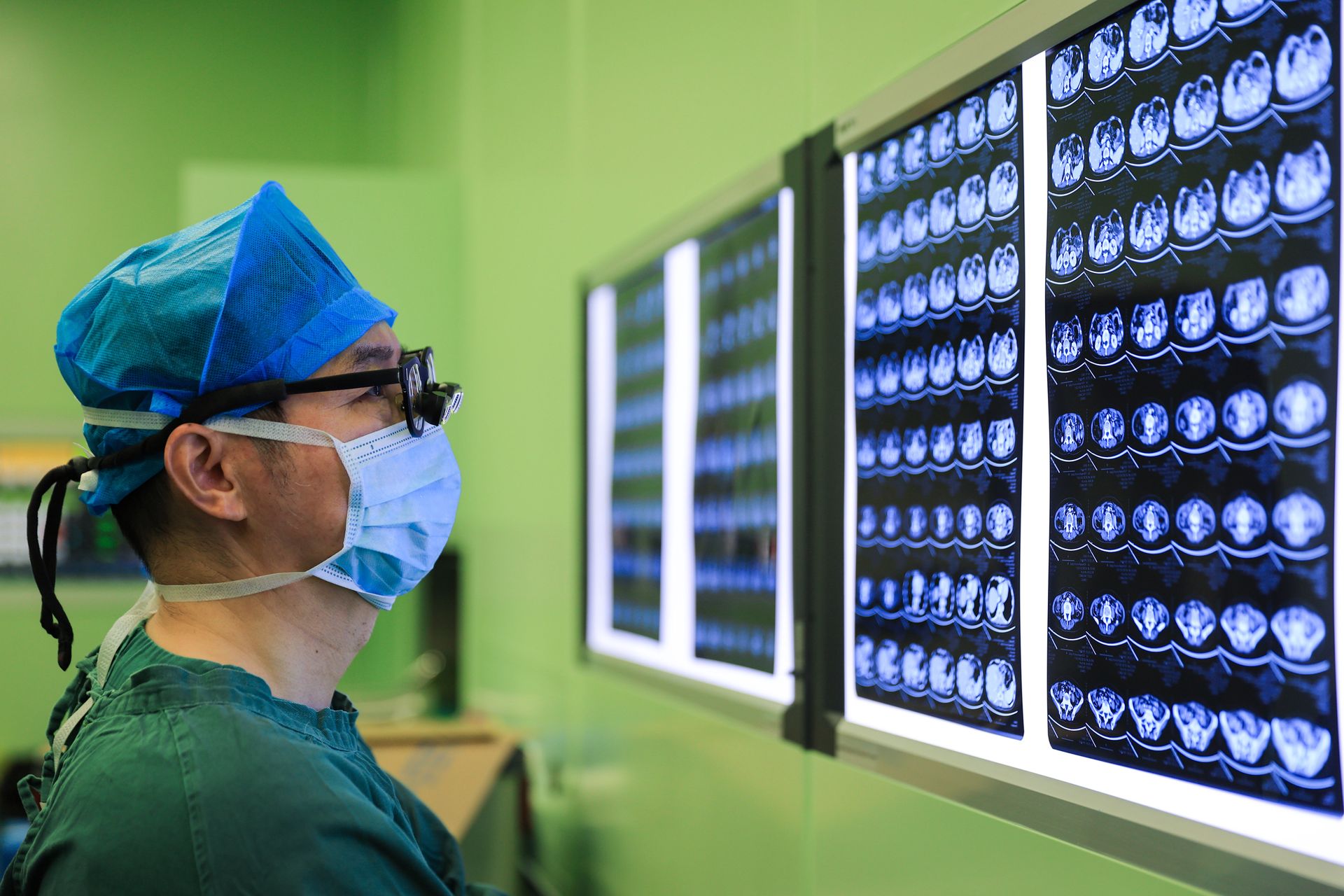 Nowy model AI przewiduje choroby z wyprzedzeniem 10 lat