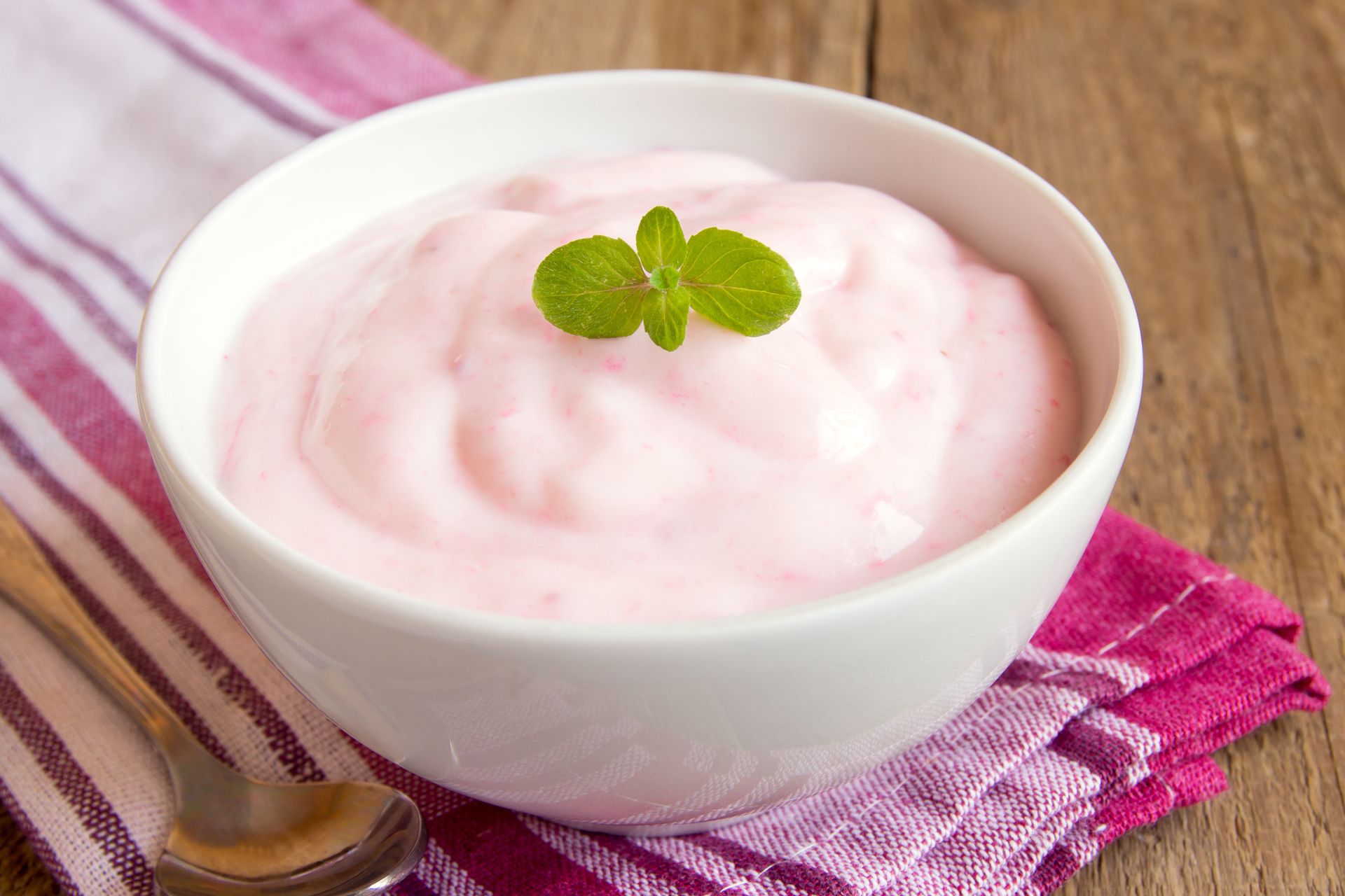 Jemy na śniadanie i dajemy dzieciom, myśląc, iż są zdrowe. Skok cukru gwarantowany