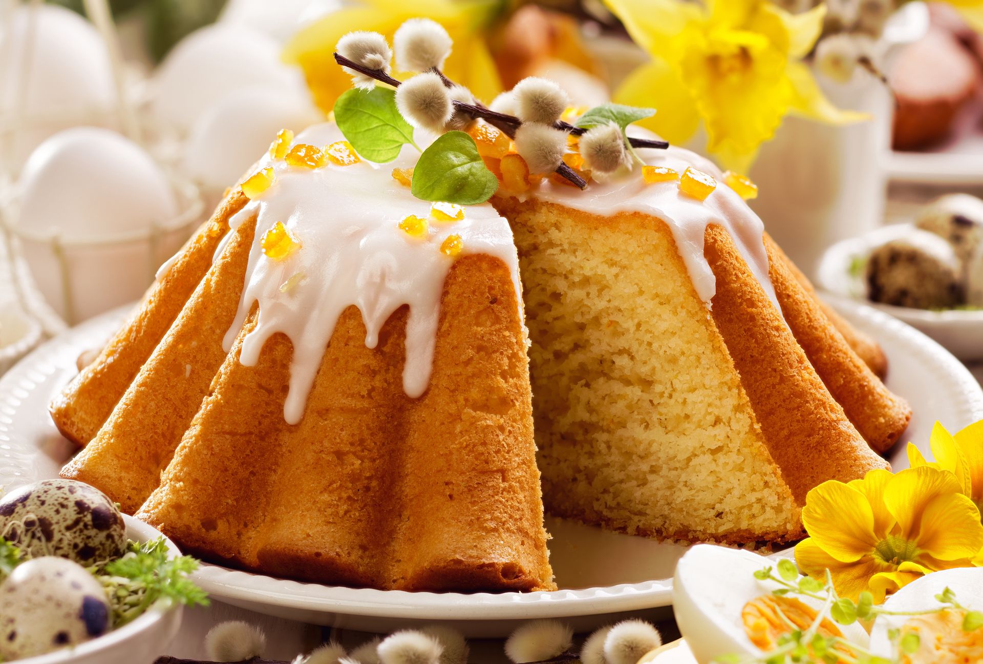 To najszybsza babka wielkanocna. Zrobisz ją w 10 minut, a jest bardzo puszysta i obłędnie wilgotna